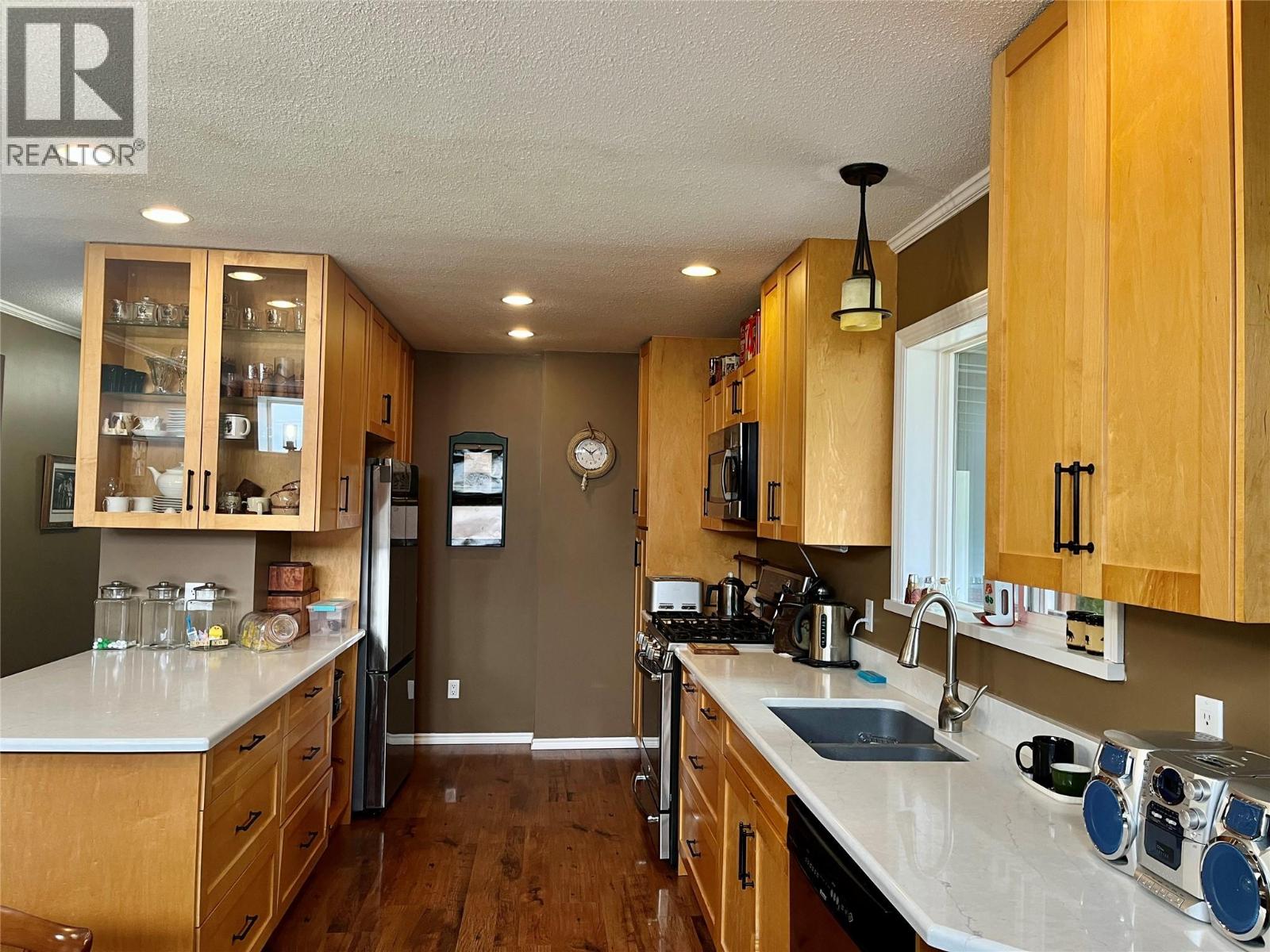 2860 Wright Street, Armstrong, British Columbia  V0E 1B1 - Photo 7 - 10381837