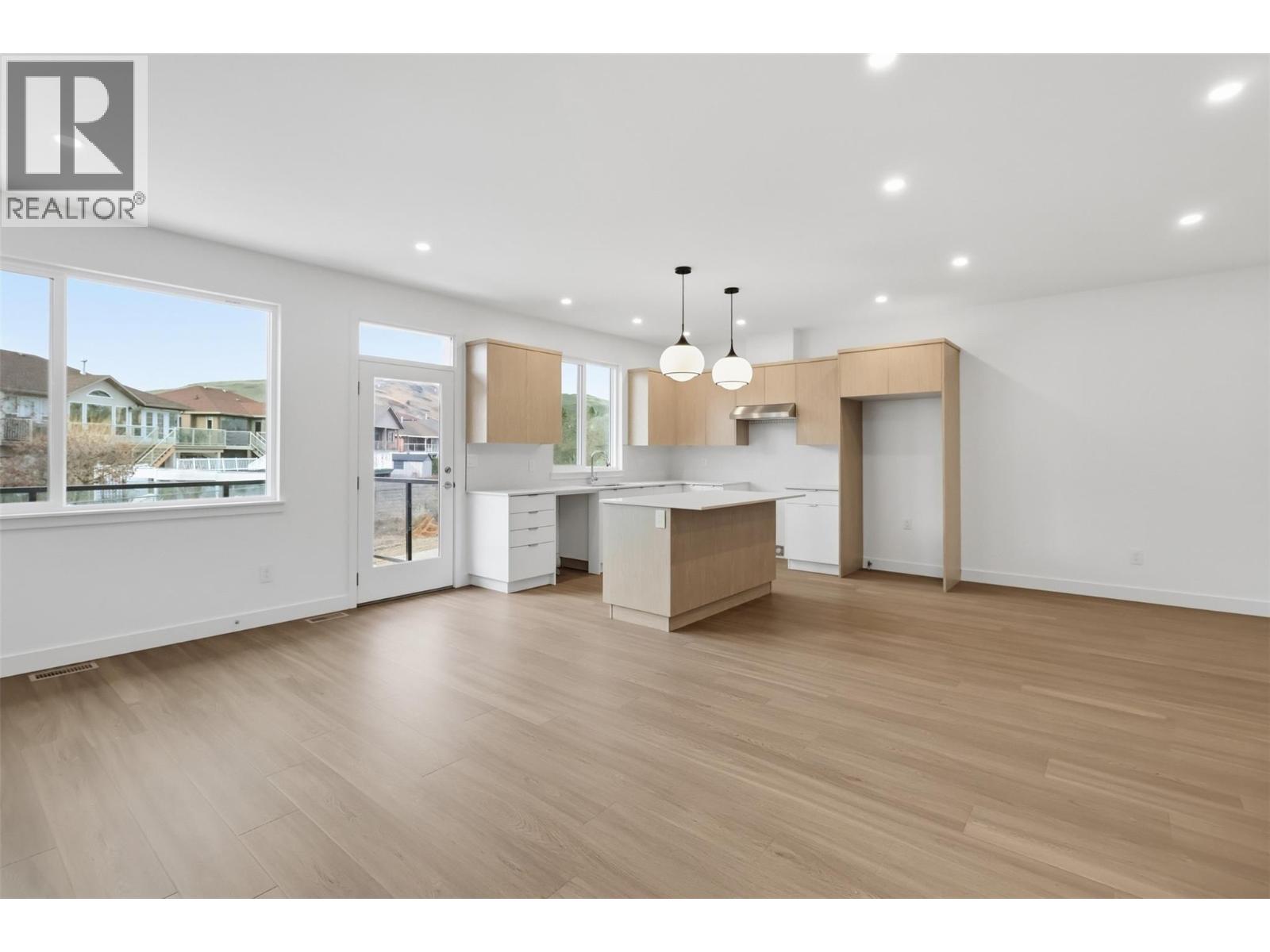 2050 Grasslands Boulevard Unit# 137, Kamloops, British Columbia  V2B 0K7 - Photo 11 - 10380412