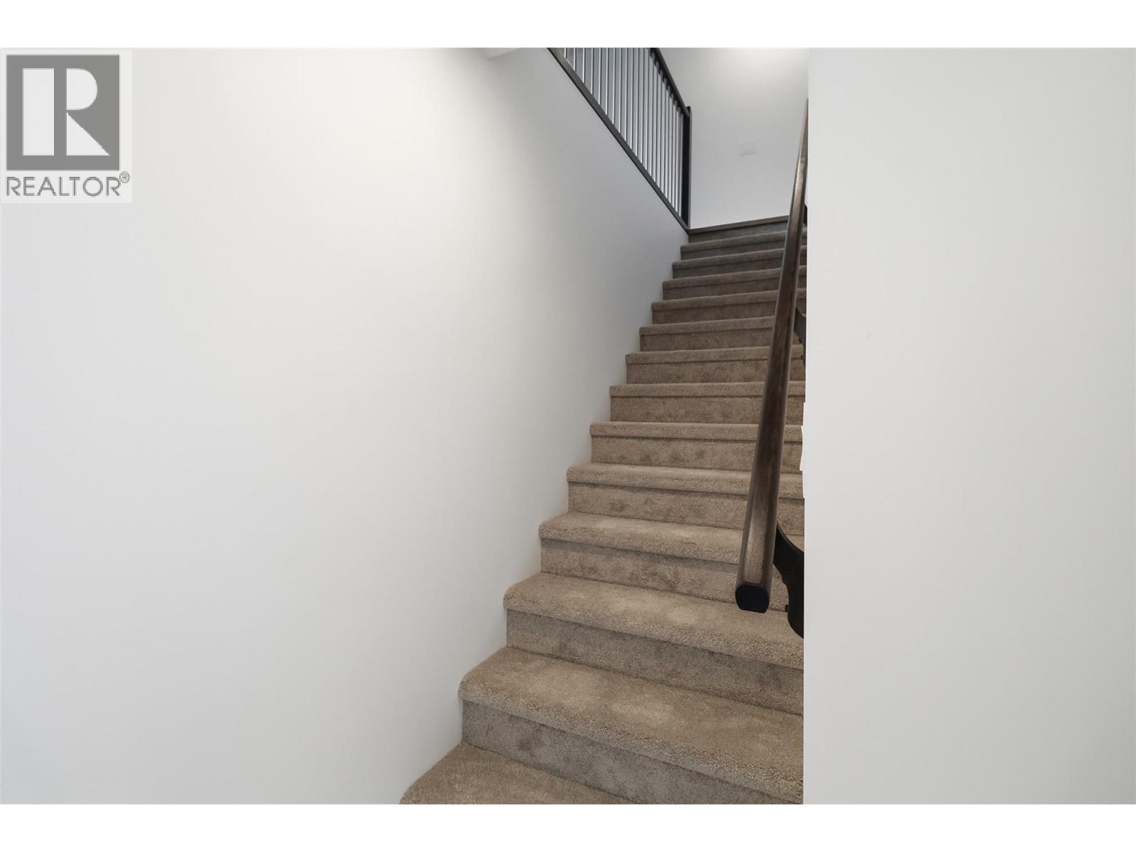 2050 Grasslands Boulevard Unit# 137, Kamloops, British Columbia  V2B 0K7 - Photo 6 - 10380412