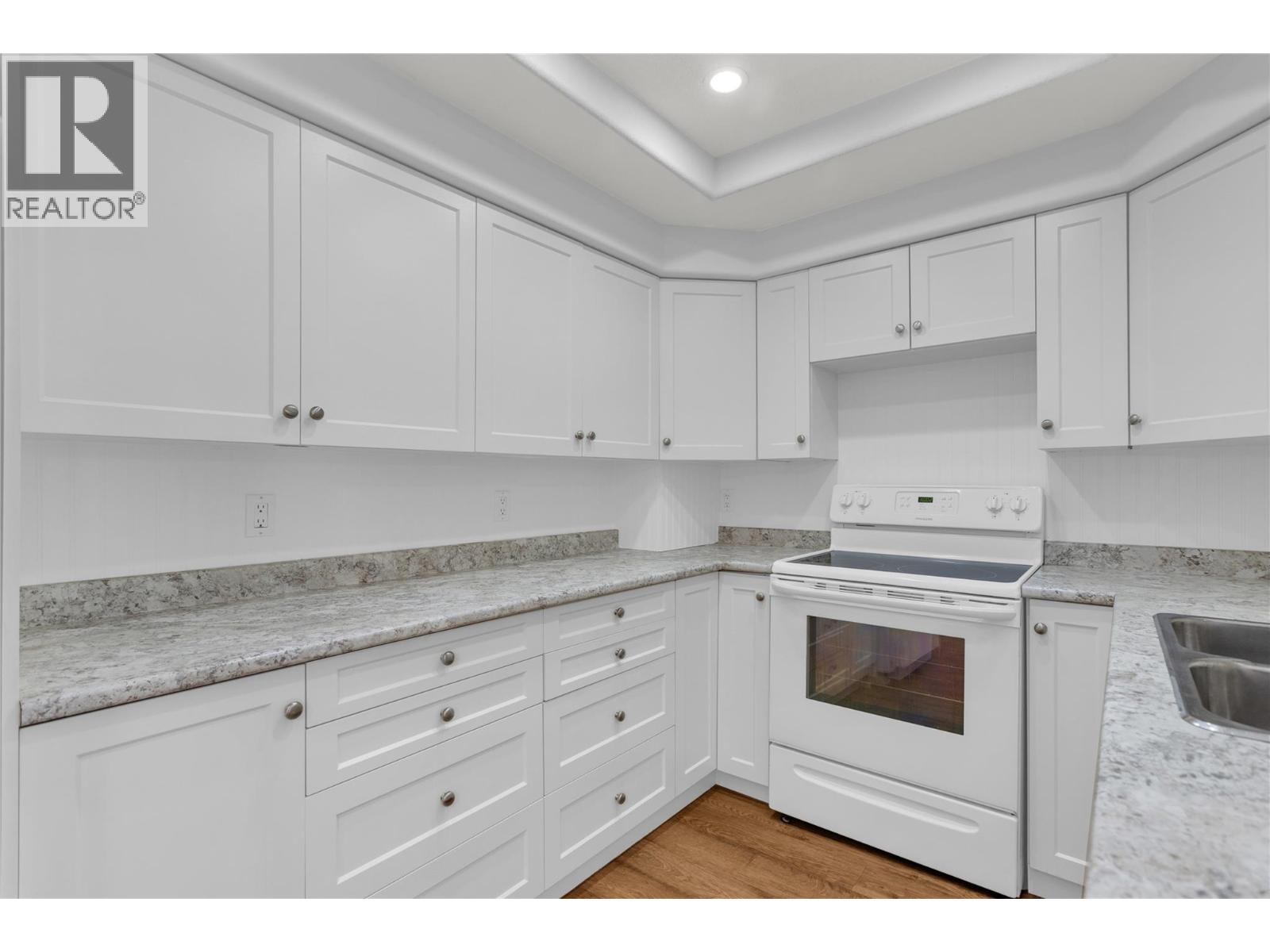 1965 Durnin Road Unit# 111, Kelowna, British Columbia  V1X 7K6 - Photo 6 - 10379355