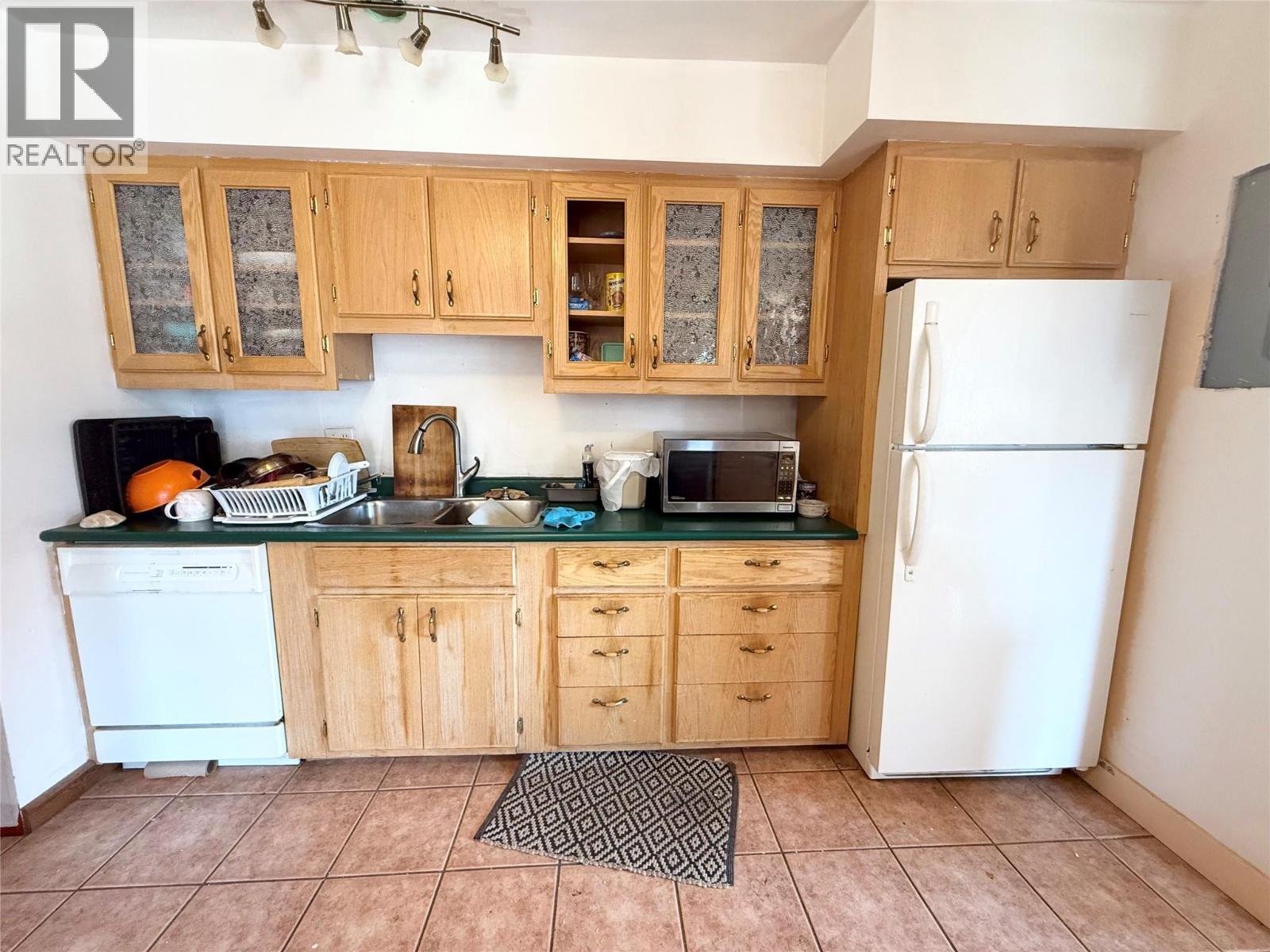 1325 Quilchena Avenue, Merritt, British Columbia  V1K 1B8 - Photo 10 - 10381963