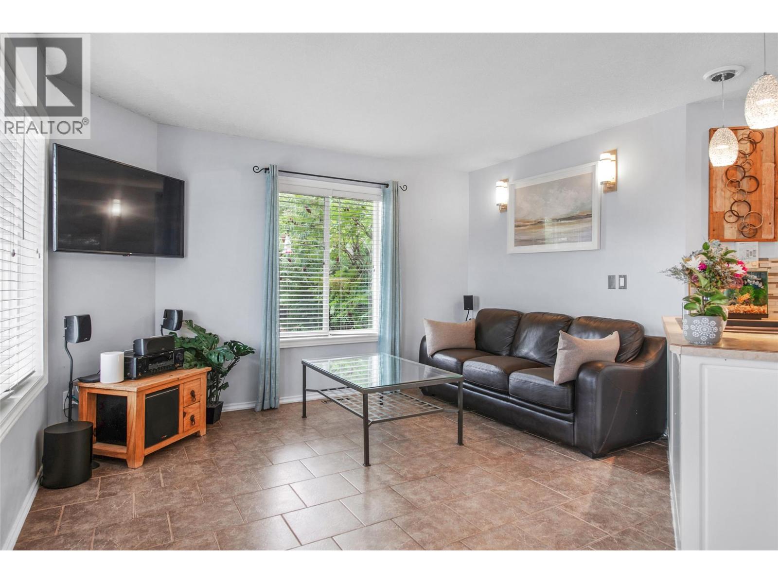 7095 Amber Drive, Vernon, British Columbia  V1H 1P4 - Photo 7 - 10381887