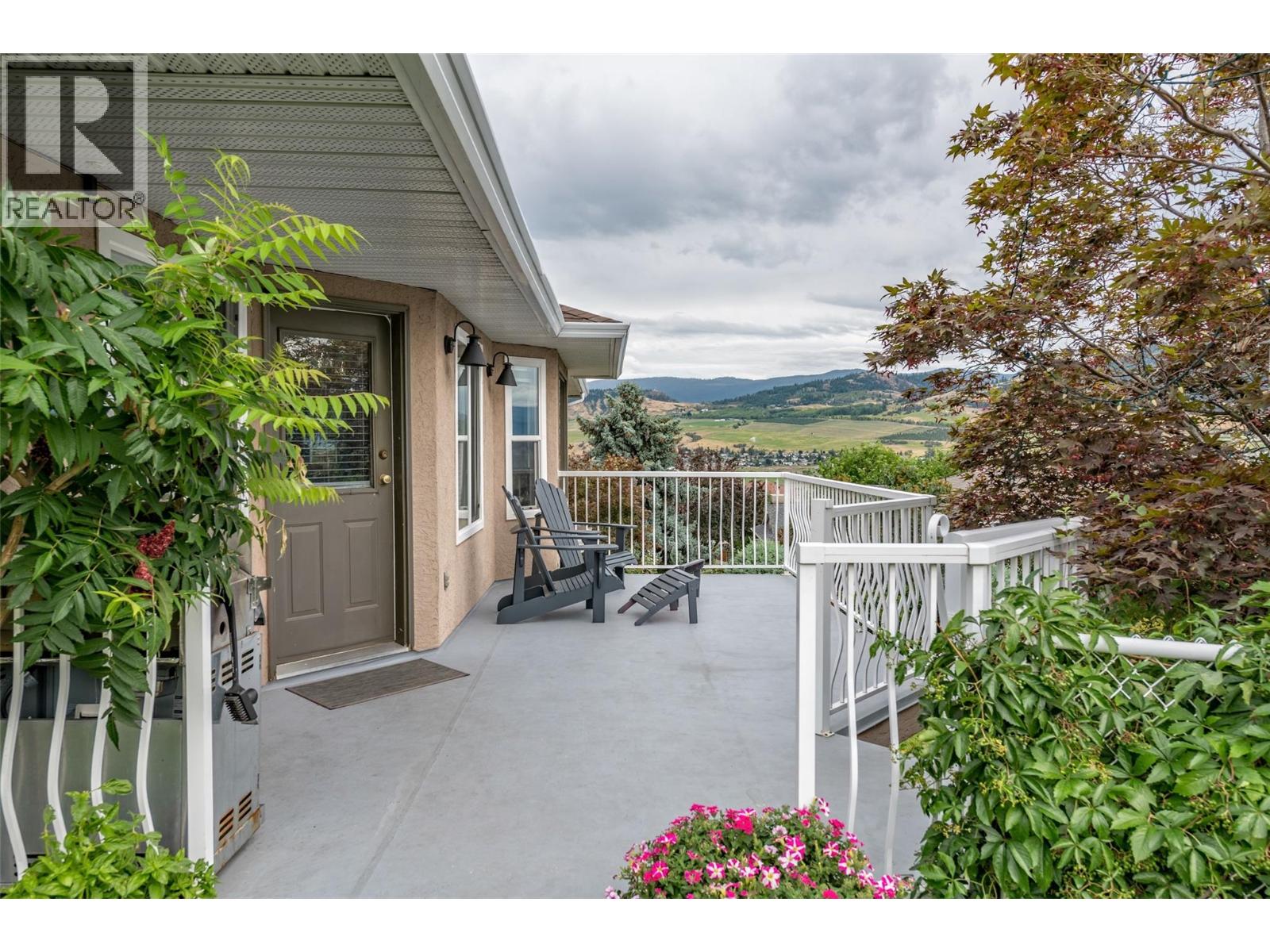 7095 Amber Drive, Vernon, British Columbia  V1H 1P4 - Photo 8 - 10381887