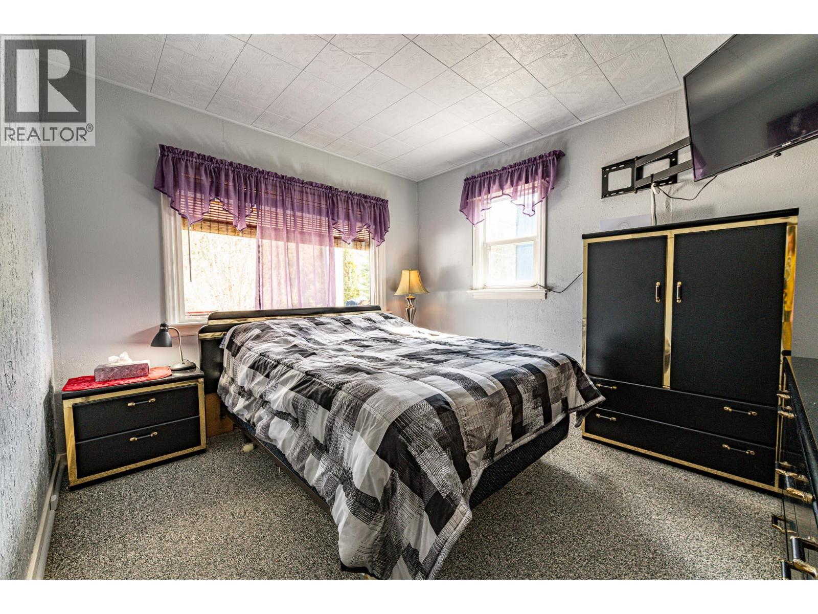 6910 1st Avenue, Ymir, British Columbia  V0G 2K0 - Photo 11 - 10380617