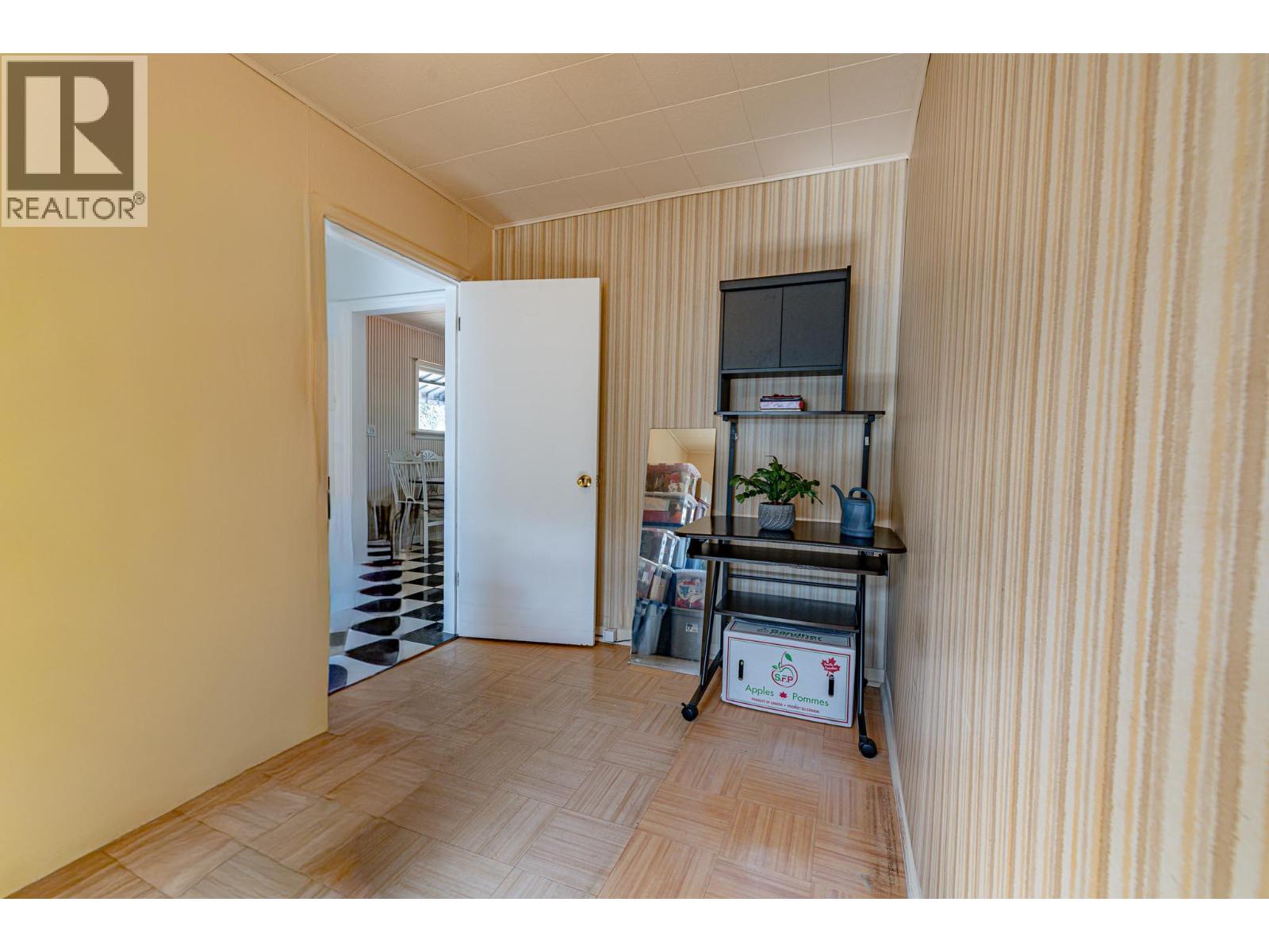 6910 1st Avenue, Ymir, British Columbia  V0G 2K0 - Photo 17 - 10380617