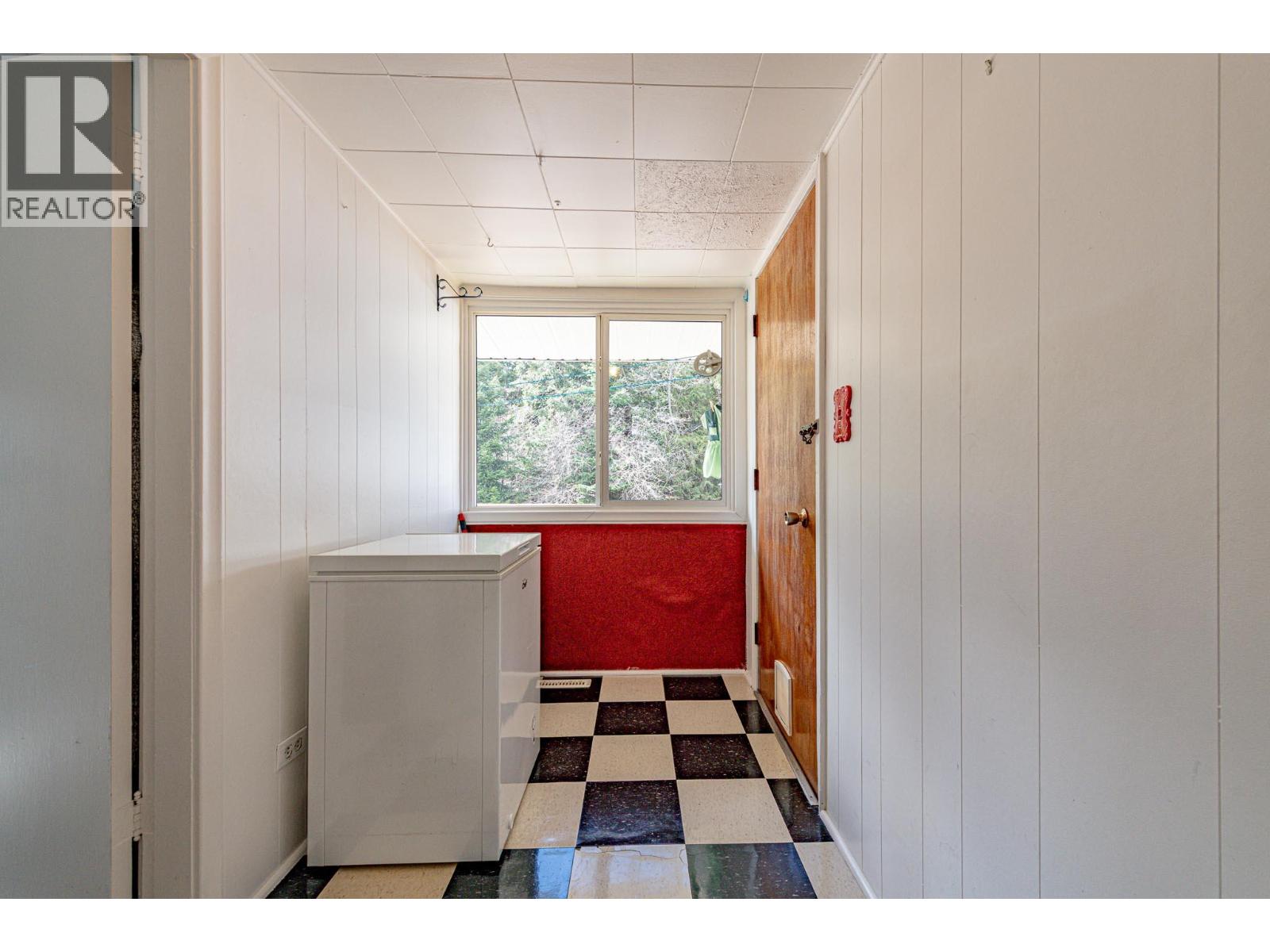 6910 1st Avenue, Ymir, British Columbia  V0G 2K0 - Photo 24 - 10380617