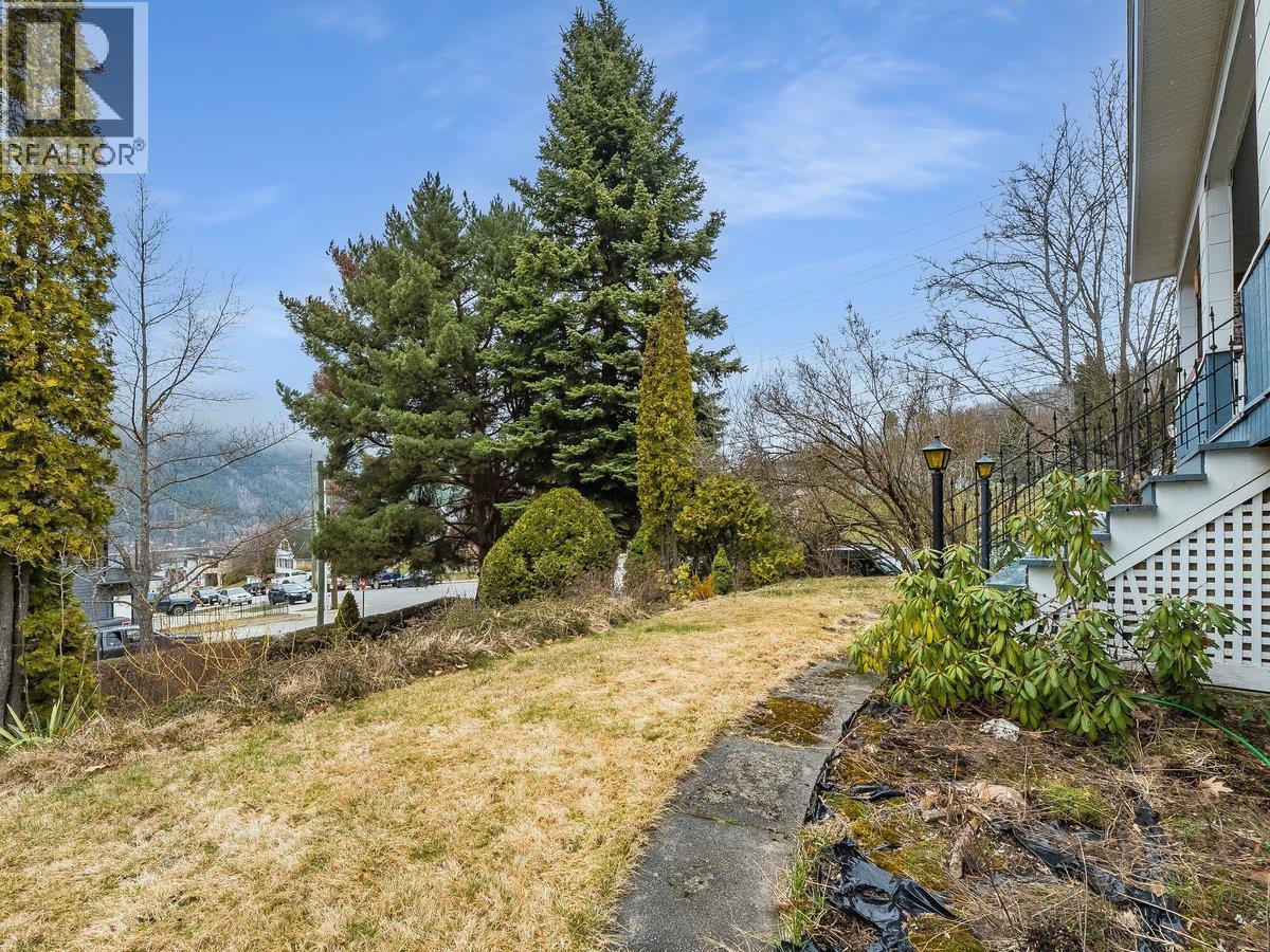 524 Hoover Street, Nelson, British Columbia  V1L 4W9 - Photo 30 - 10381615
