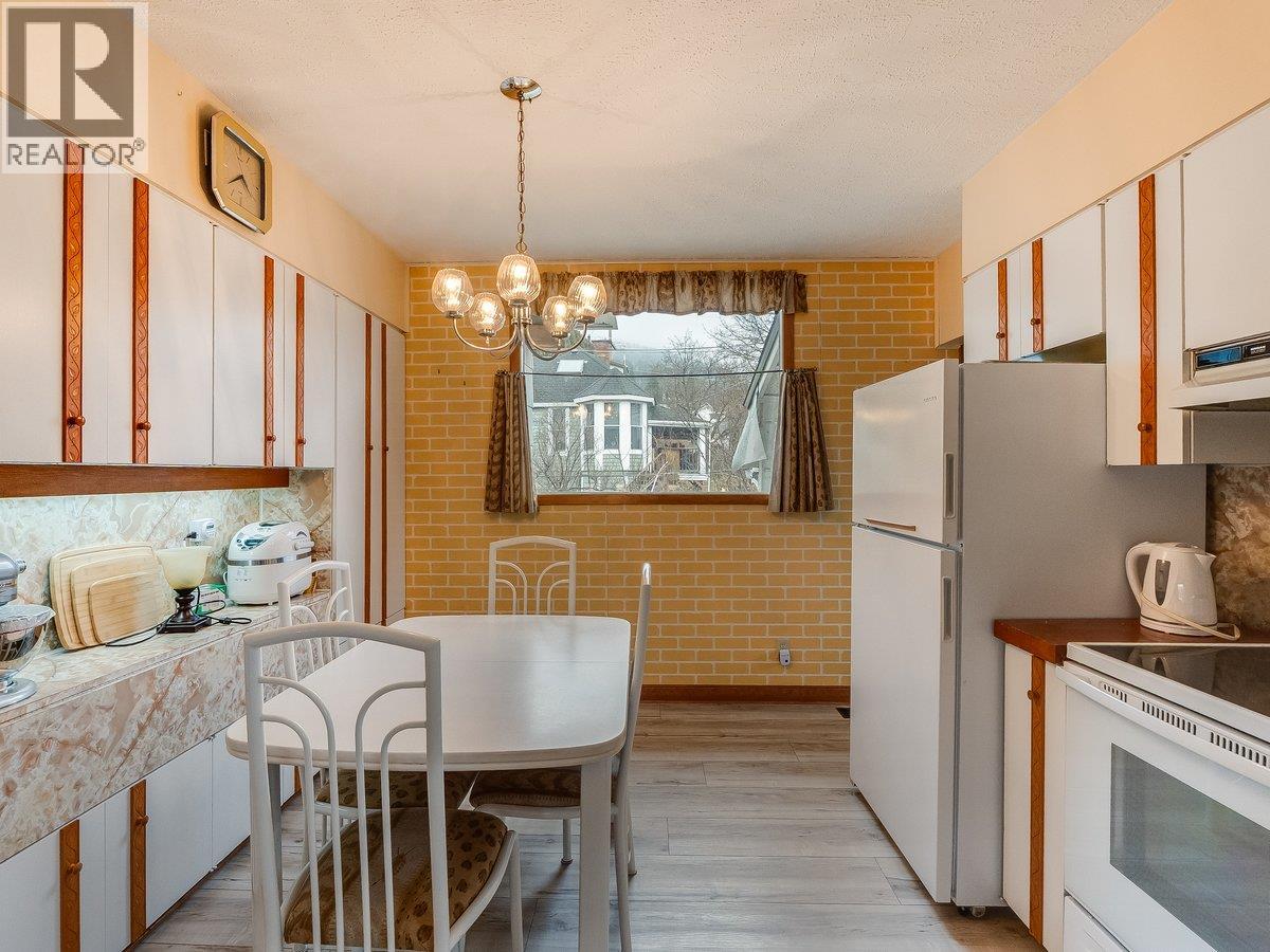 524 Hoover Street, Nelson, British Columbia  V1L 4W9 - Photo 6 - 10381615