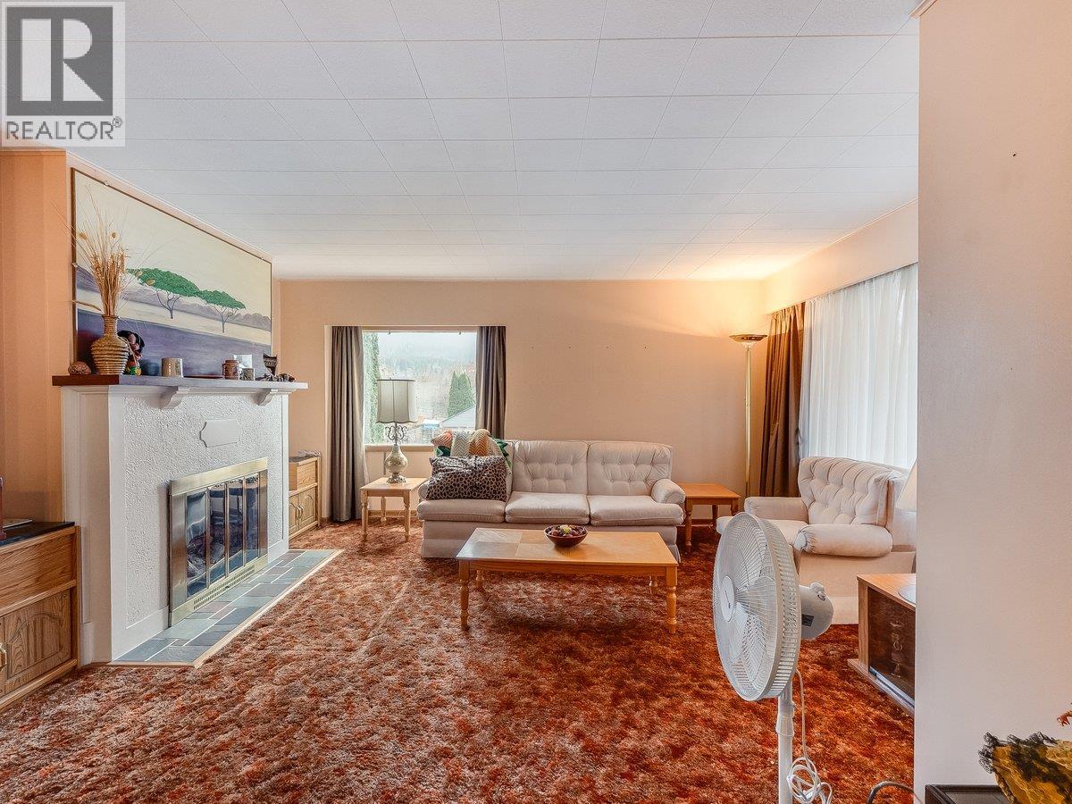 524 Hoover Street, Nelson, British Columbia  V1L 4W9 - Photo 9 - 10381615