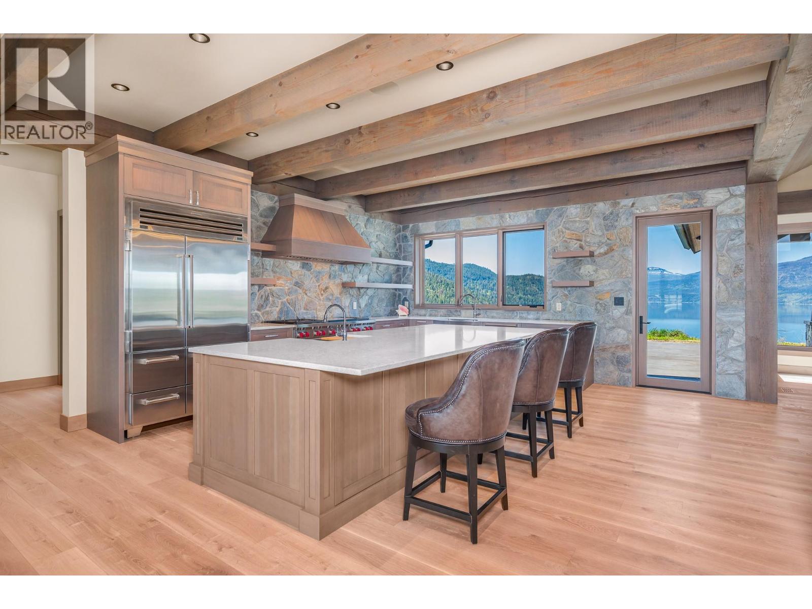 8399 Bench Row Road, Vernon, British Columbia  V1H 1H3 - Photo 10 - 10380460