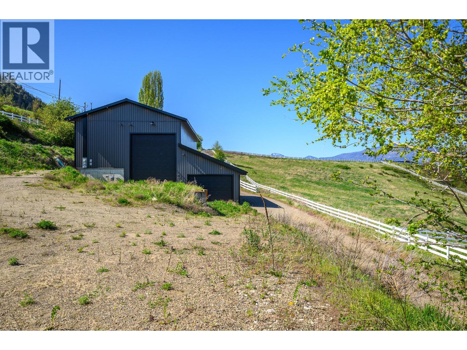 8399 Bench Row Road, Vernon, British Columbia  V1H 1H3 - Photo 29 - 10380460