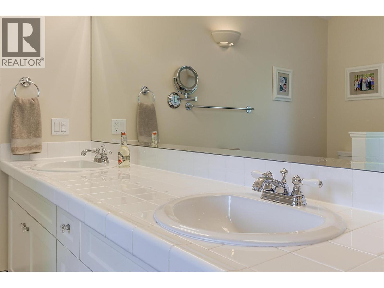 5127 Luckett Court, Kelowna, British Columbia  V1W 4J1 - Photo 40 - 10381990