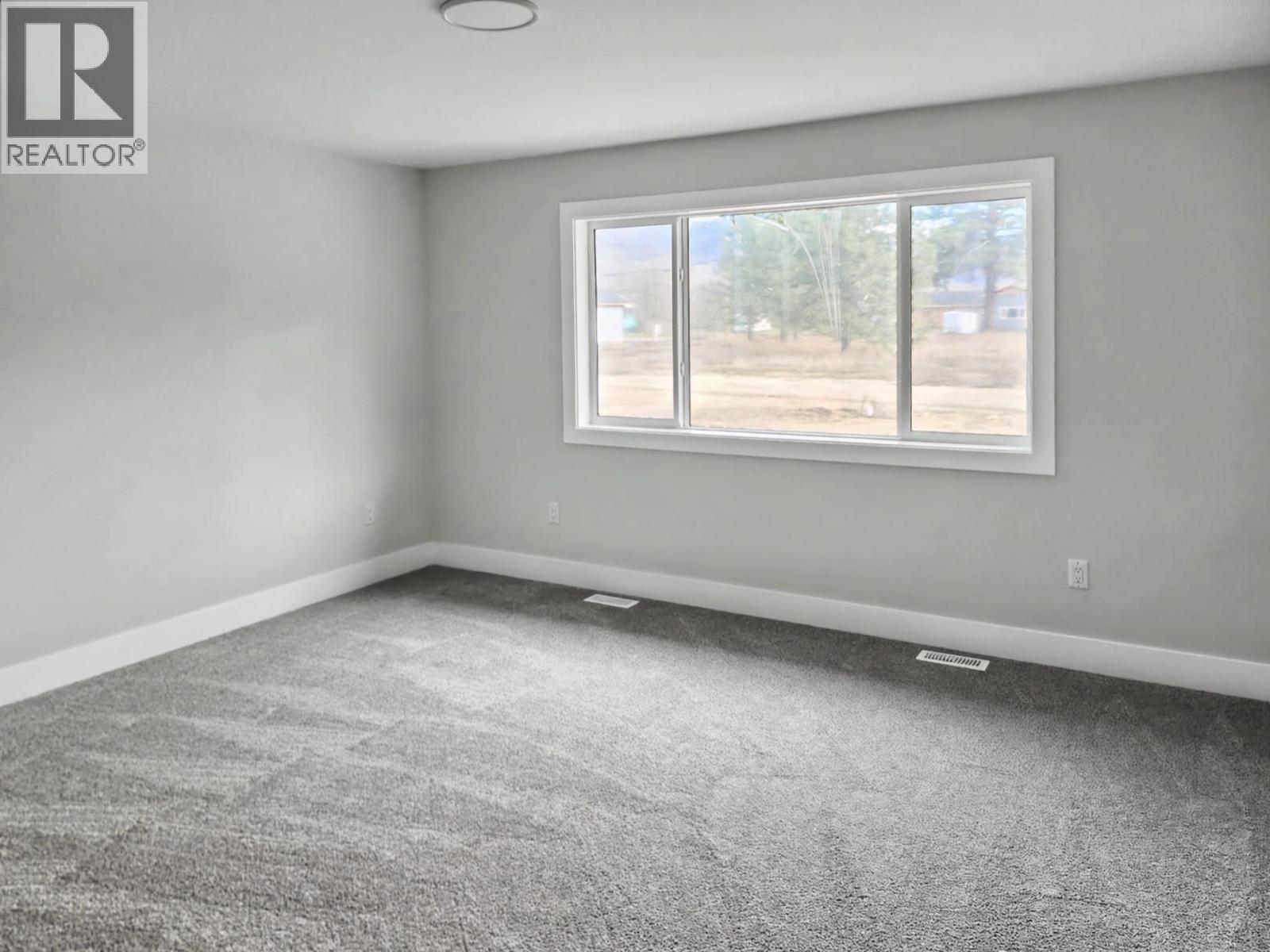 6050 19th Street, Grand Forks, British Columbia  V0H 1H0 - Photo 6 - 10381669