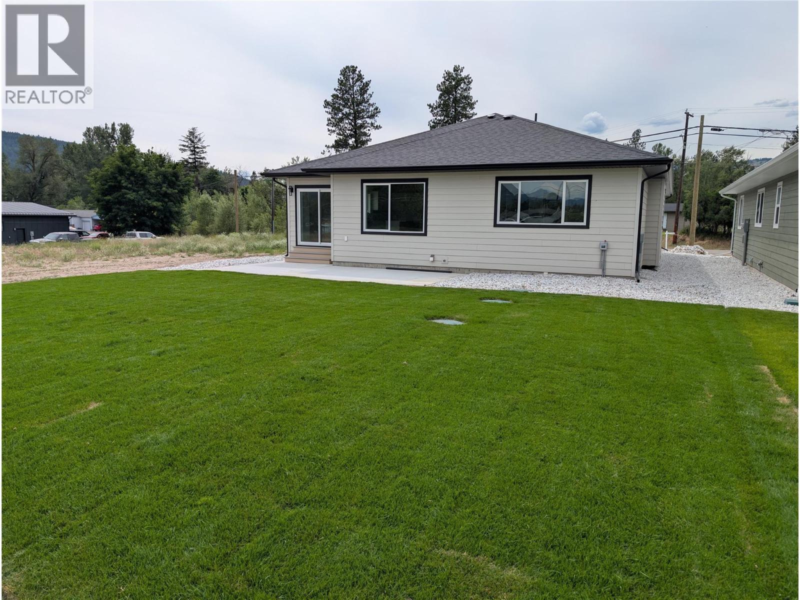 6050 19th Street, Grand Forks, British Columbia  V0H 1H0 - Photo 9 - 10381669