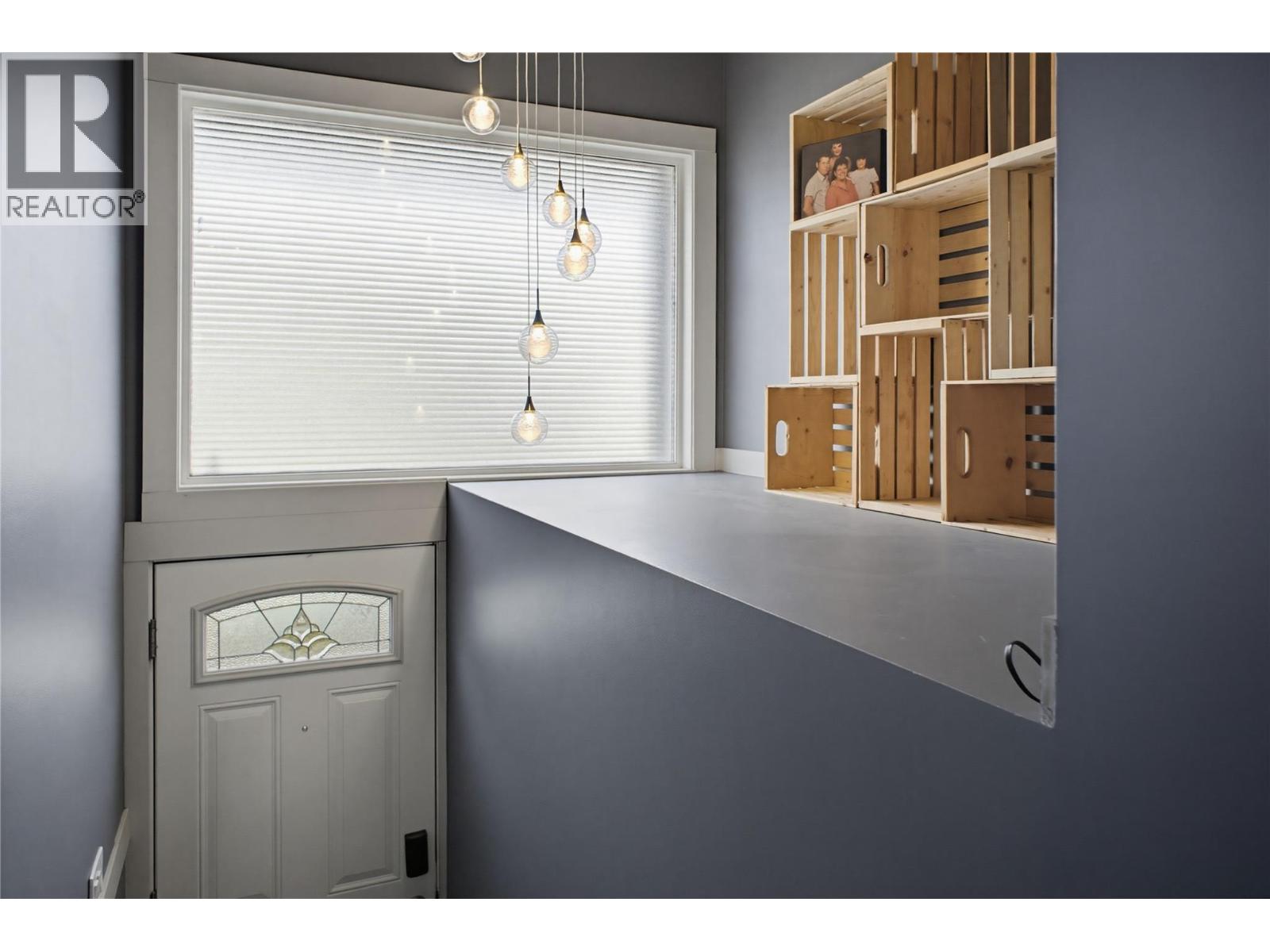 1271 Kimberley Crescent, Kamloops, British Columbia  V2B 3B8 - Photo 11 - 10381548