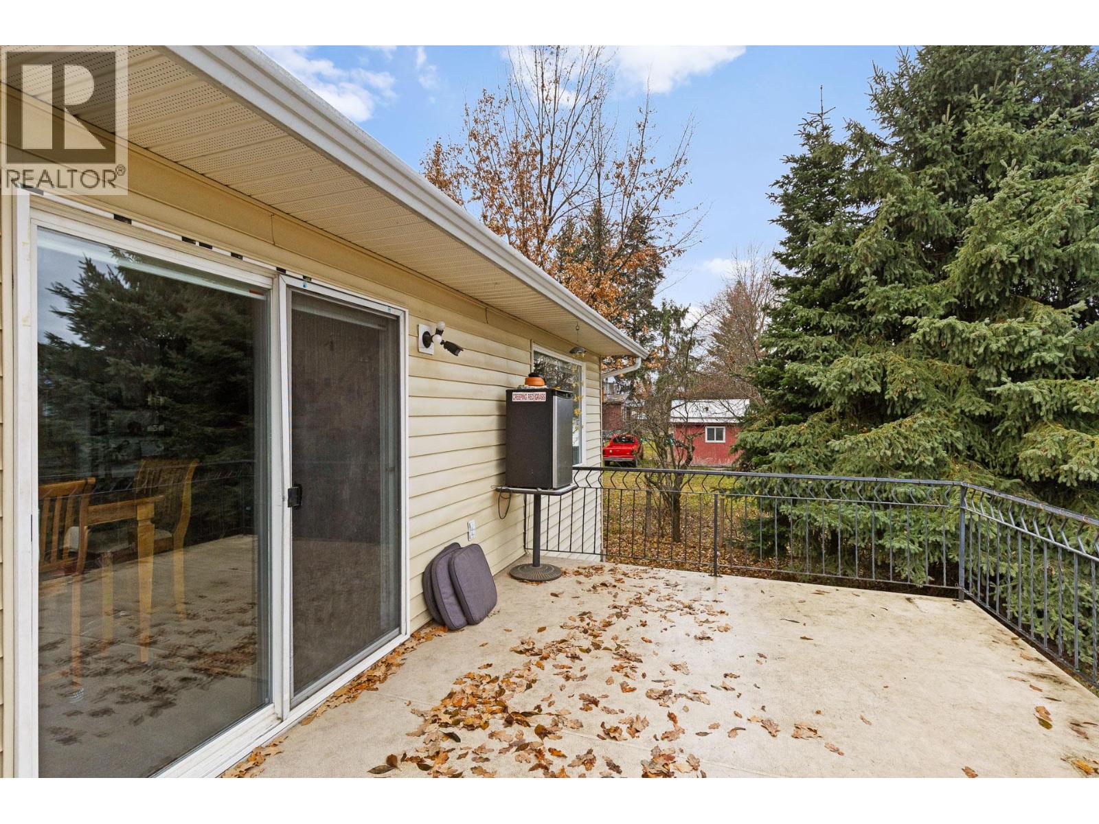 1541 Eagle Rock Road, Spallumcheen, British Columbia  V0E 1B7 - Photo 11 - 10380747