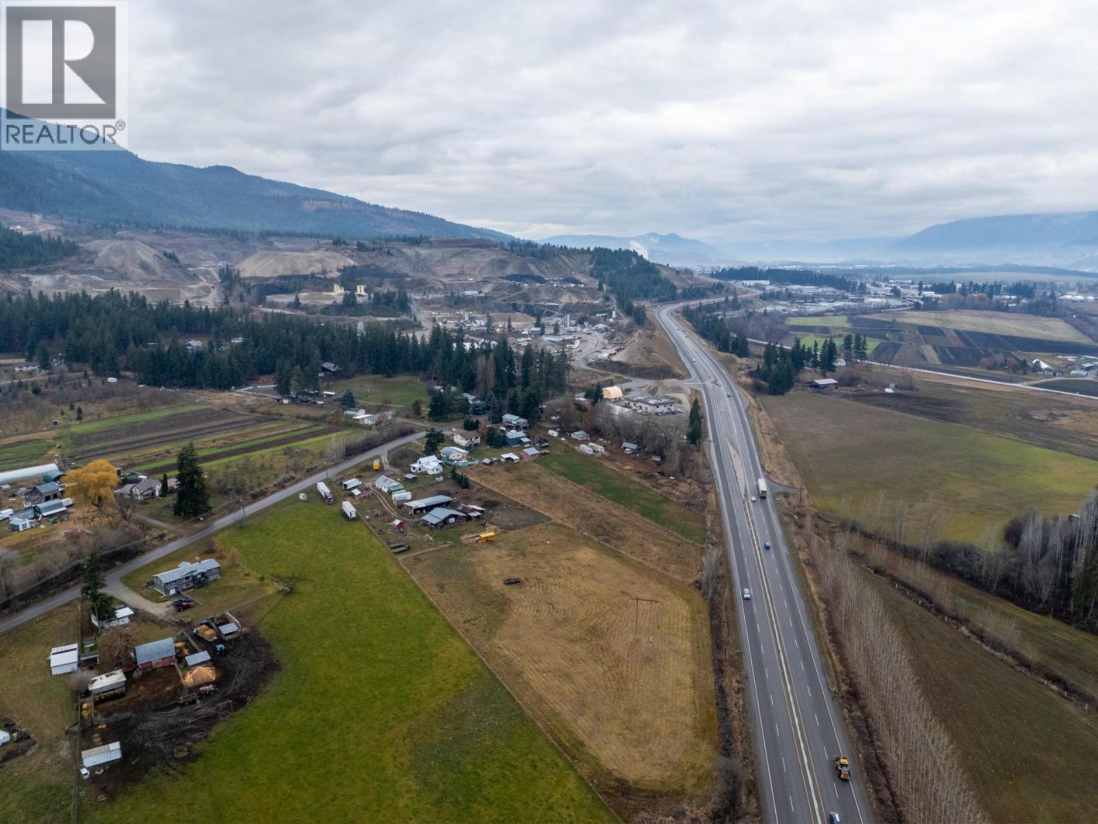 1541 Eagle Rock Road, Spallumcheen, British Columbia  V0E 1B7 - Photo 47 - 10380747