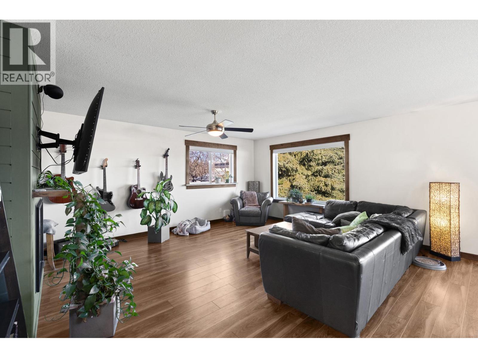 1541 Eagle Rock Road, Spallumcheen, British Columbia  V0E 1B7 - Photo 5 - 10380747