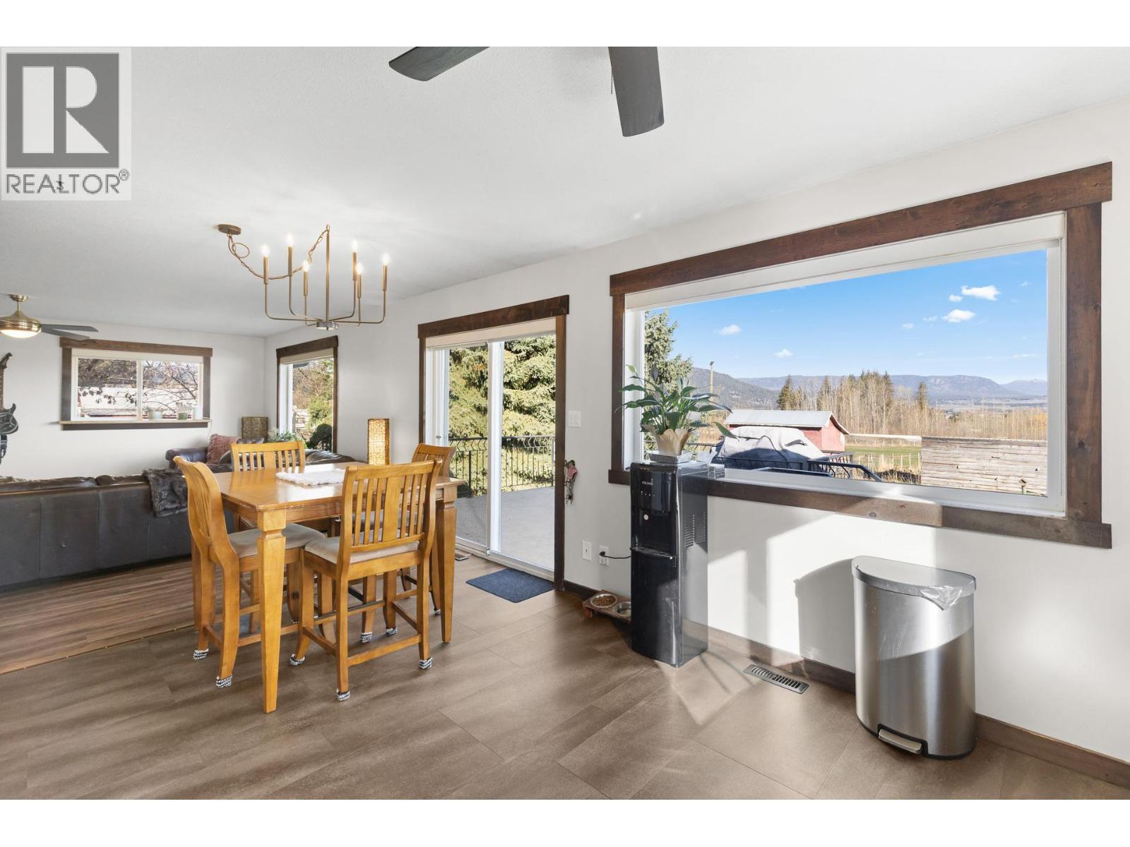 1541 Eagle Rock Road, Spallumcheen, British Columbia  V0E 1B7 - Photo 9 - 10380747