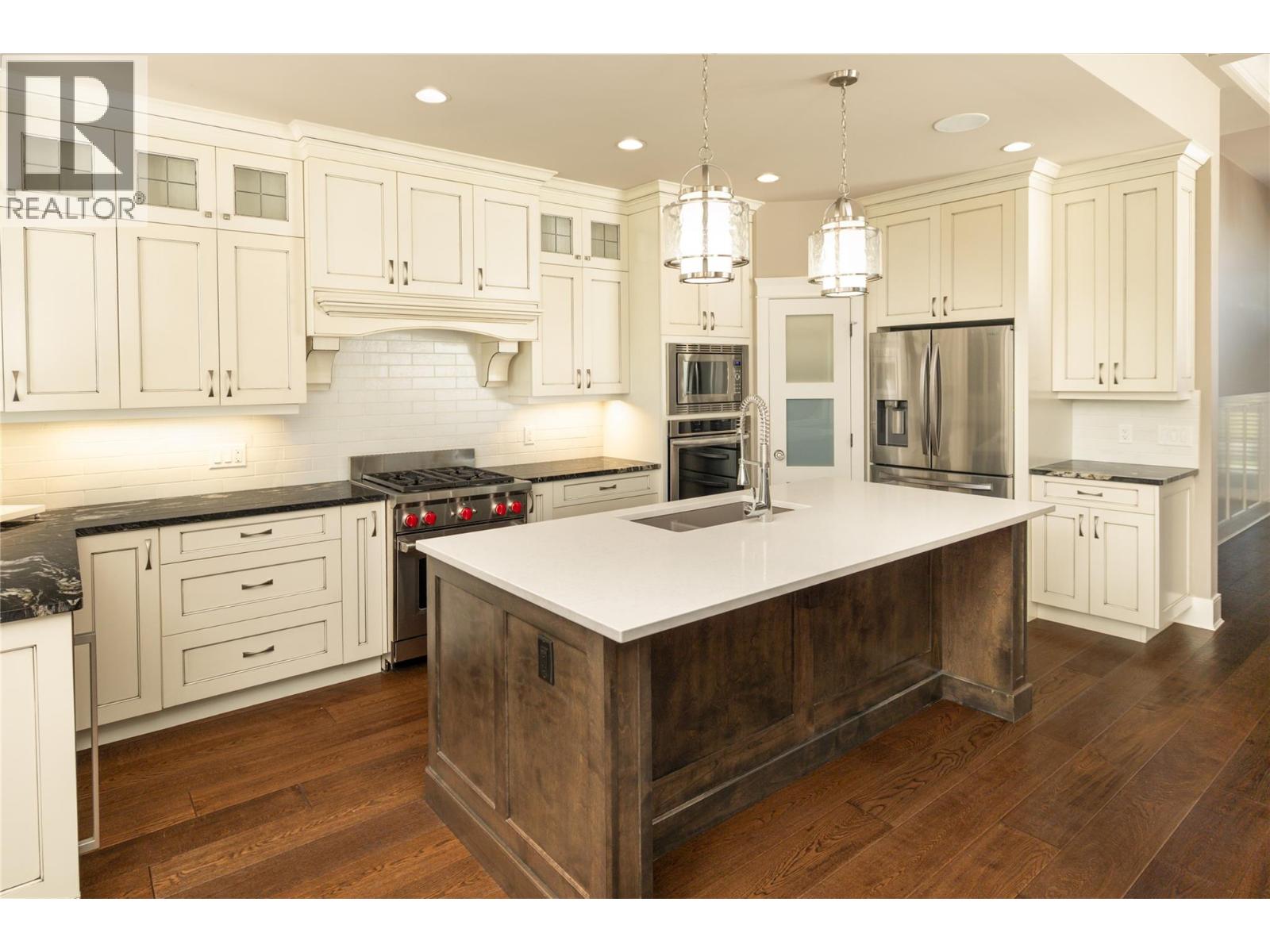 4149 Gallaghers Fairway S, Kelowna, British Columbia  V1W 5G3 - Photo 3 - 10380458