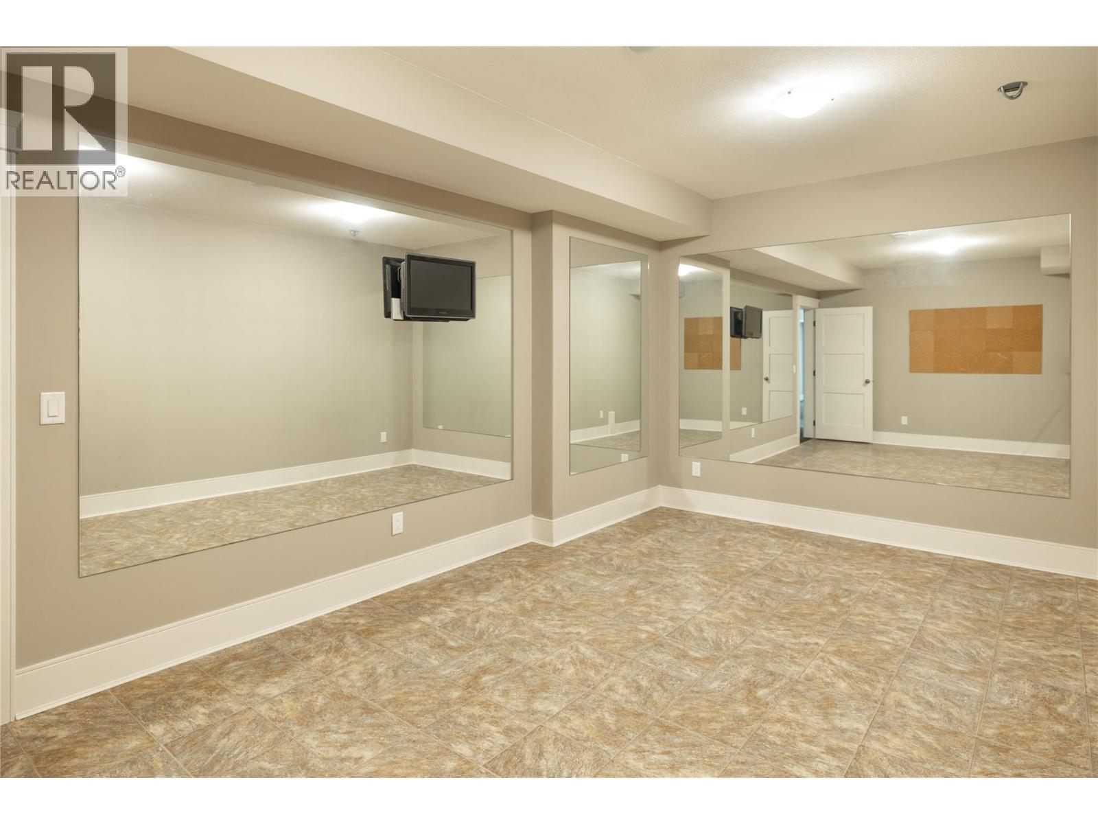 4149 Gallaghers Fairway S, Kelowna, British Columbia  V1W 5G3 - Photo 34 - 10380458