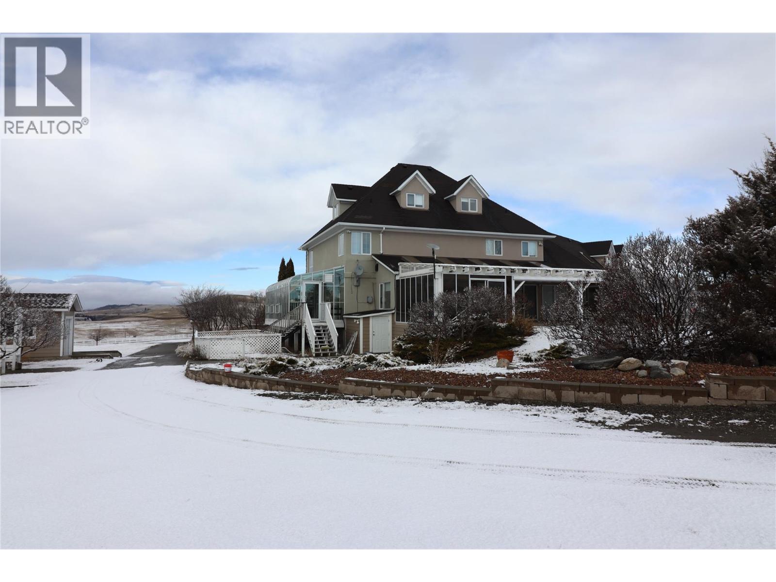 3100 Princeton Kamloops Highway, Kamloops, British Columbia  V2E 2G8 - Photo 21 - 10381993
