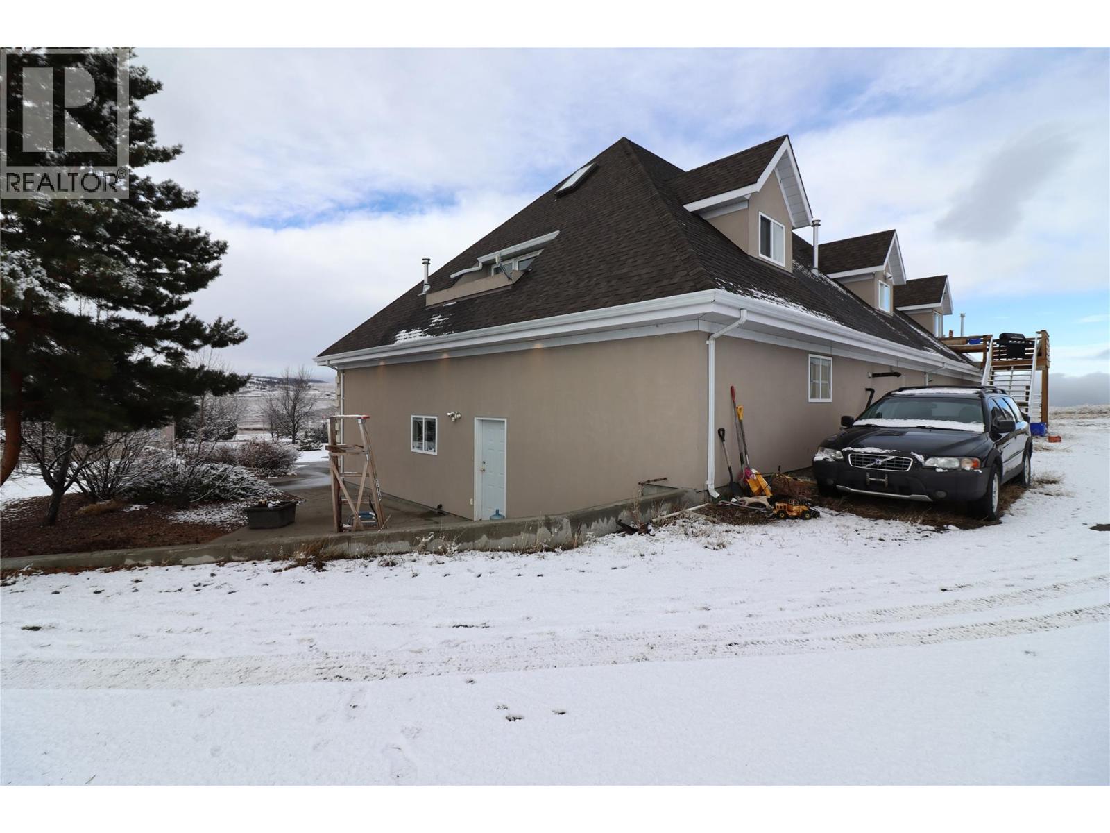 3100 Princeton Kamloops Highway, Kamloops, British Columbia  V2E 2G8 - Photo 28 - 10381993