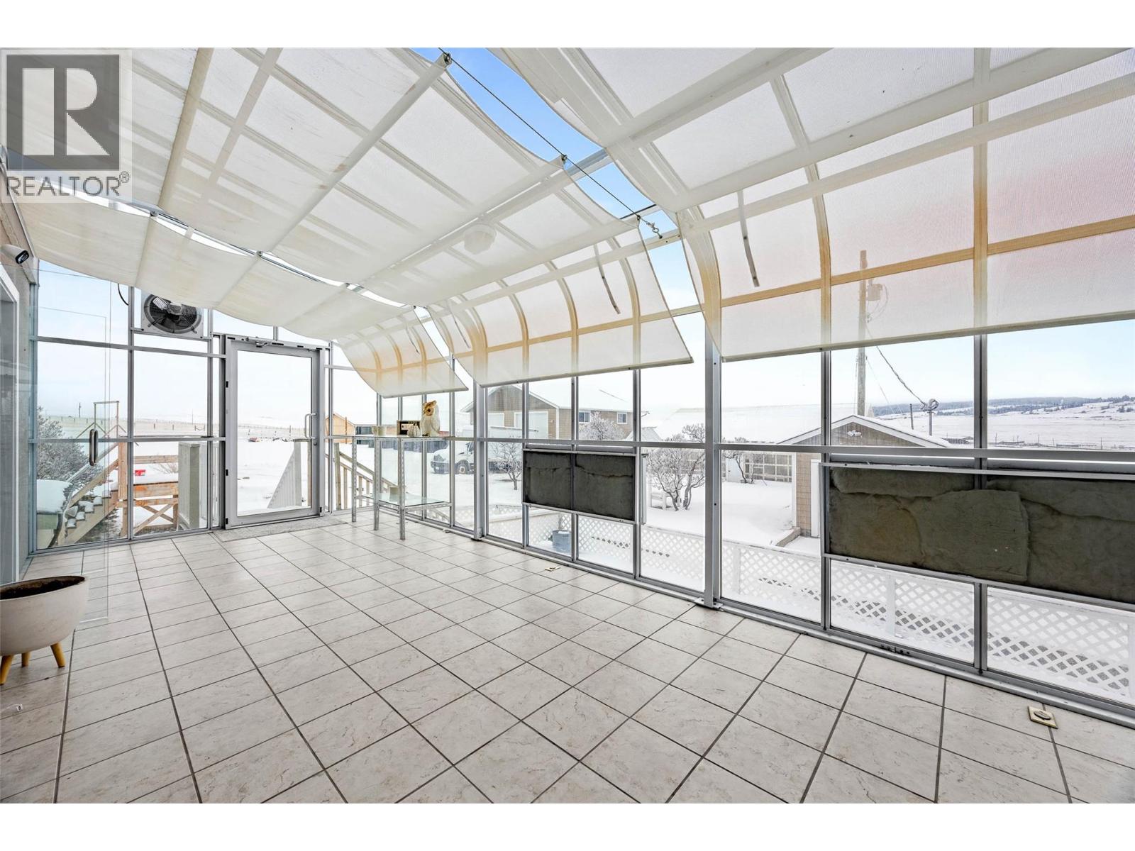 3100 Princeton Kamloops Highway, Kamloops, British Columbia  V2E 2G8 - Photo 37 - 10381993
