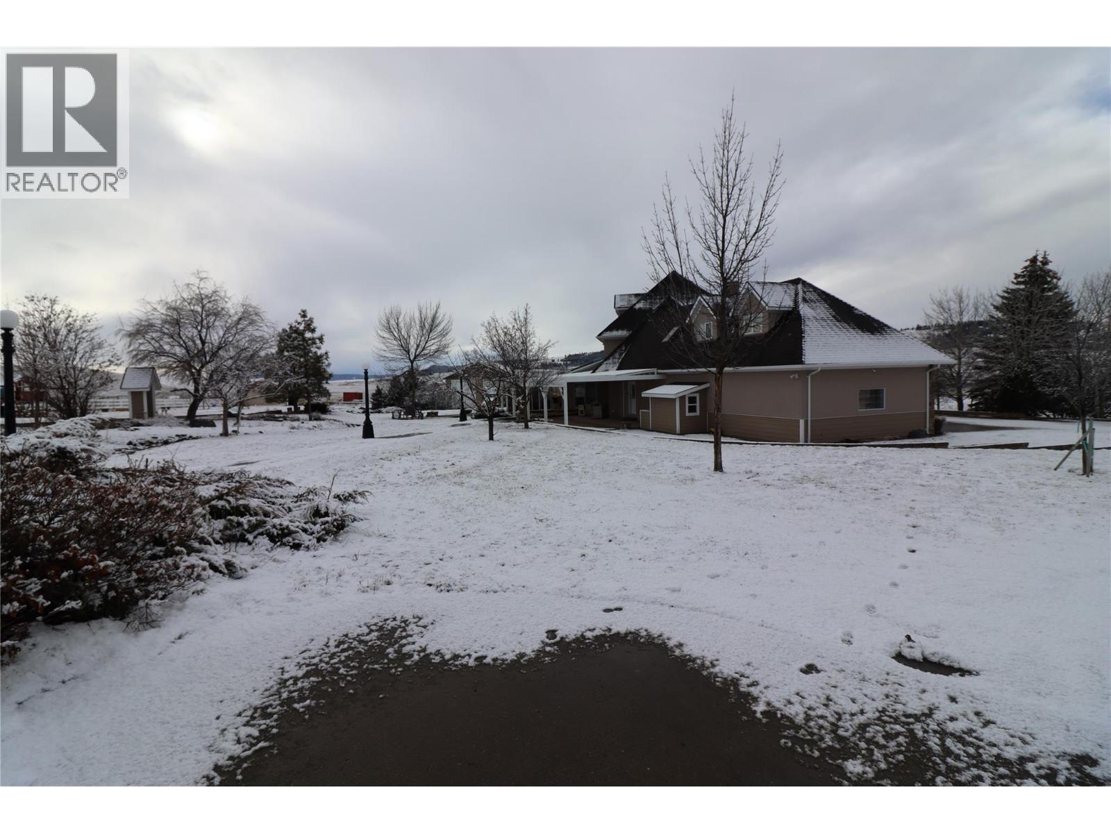 3100 Princeton Kamloops Highway, Kamloops, British Columbia  V2E 2G8 - Photo 5 - 10381993