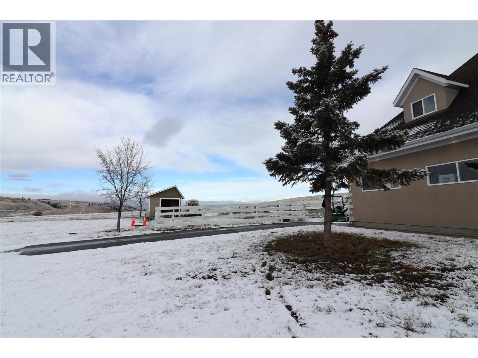 3100 Princeton Kamloops Highway, Kamloops, British Columbia  V2E 2G8 - Photo 6 - 10381993