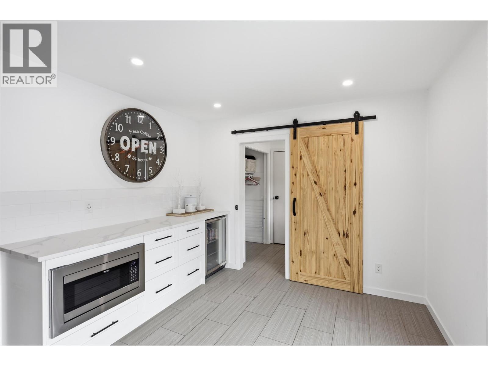 2298 Balfour Court, Kamloops, British Columbia  V1S 1H5 - Photo 10 - 10381982