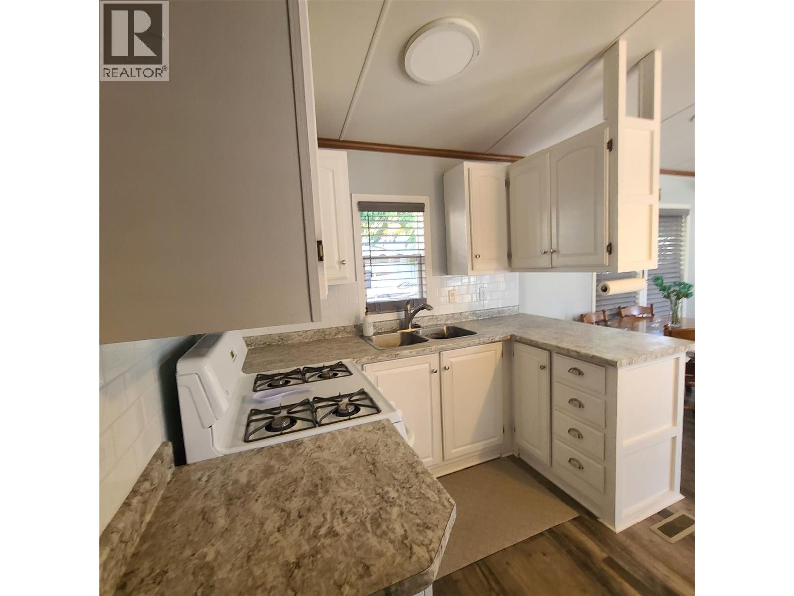 3980 Squilax Anglemont Road Unit# 8, Scotch Creek, British Columbia  V0E 1M5 - Photo 3 - 10380943