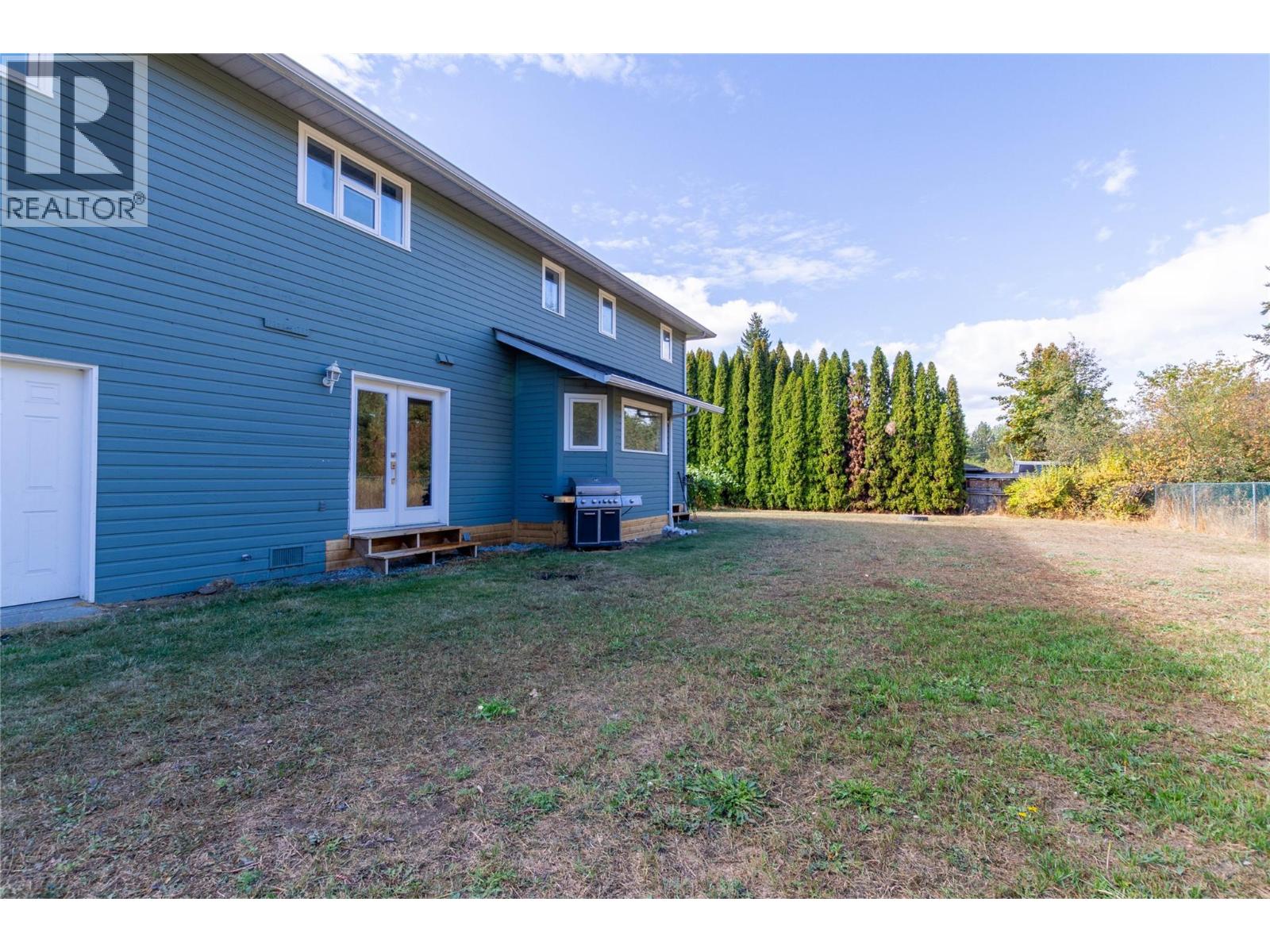 1065 Bx Road, Vernon, British Columbia  V1B 3K2 - Photo 16 - 10382008