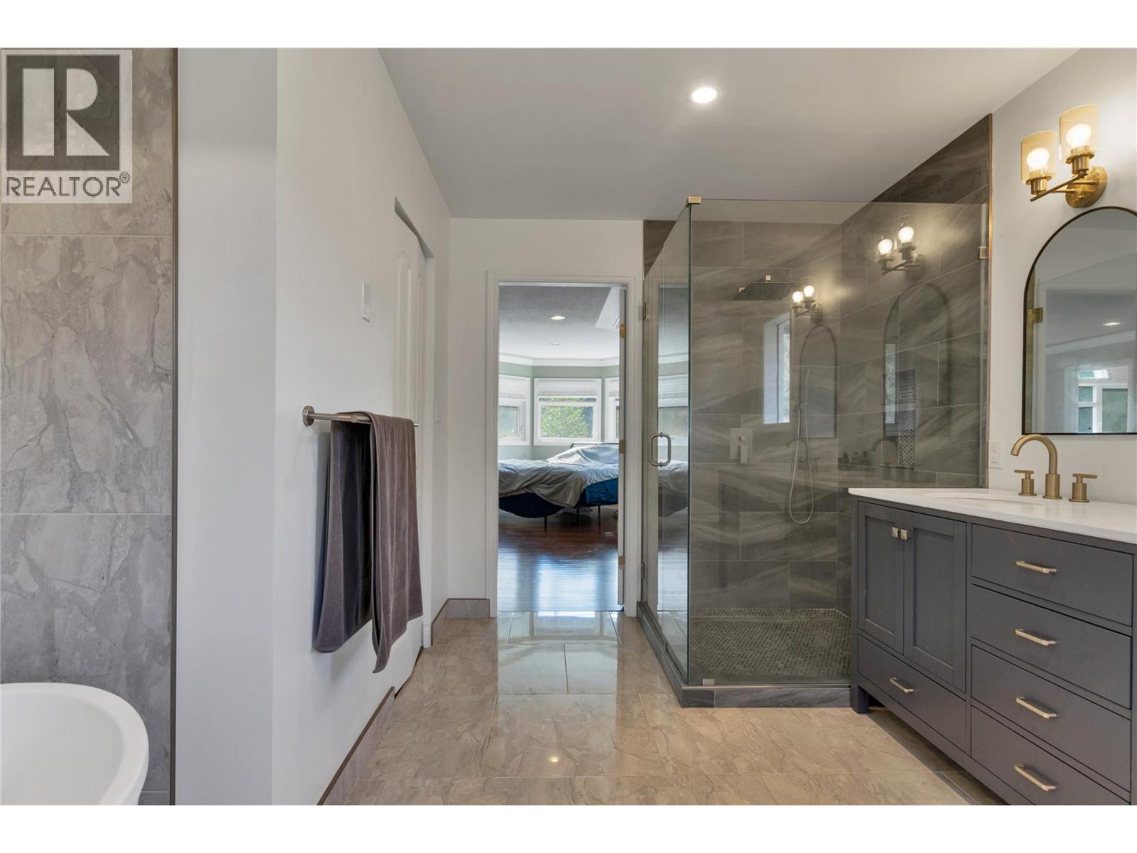 1065 Bx Road, Vernon, British Columbia  V1B 3K2 - Photo 42 - 10382008