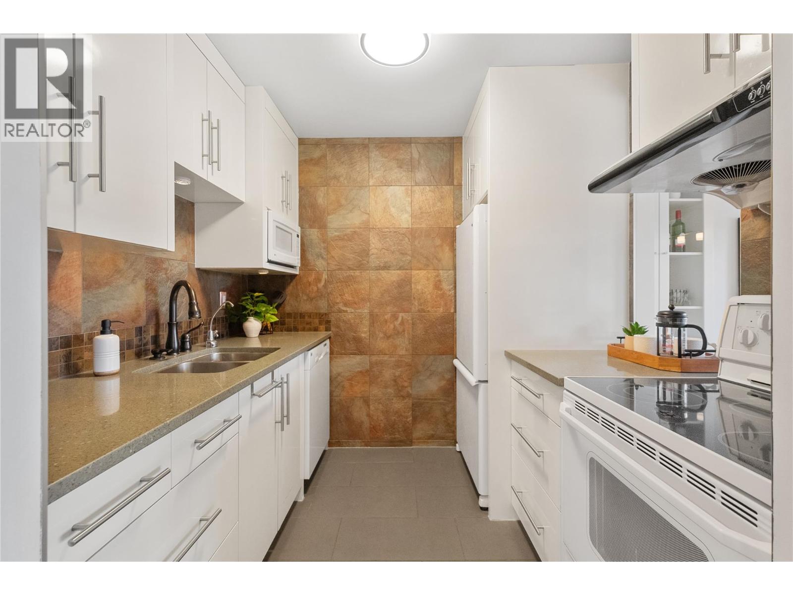 737 Leon Avenue Unit# 1206, Kelowna, British Columbia  V1Y 8L6 - Photo 14 - 10382003