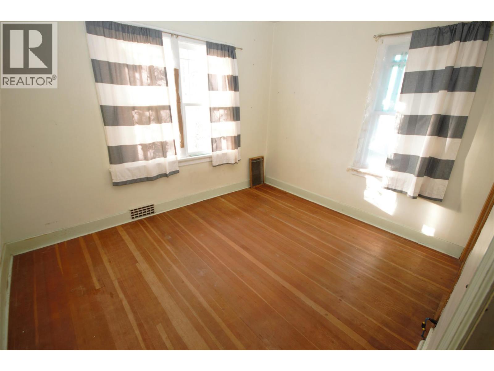 6449 Park Drive, Oliver, British Columbia  V0H 1T3 - Photo 19 - 10381891