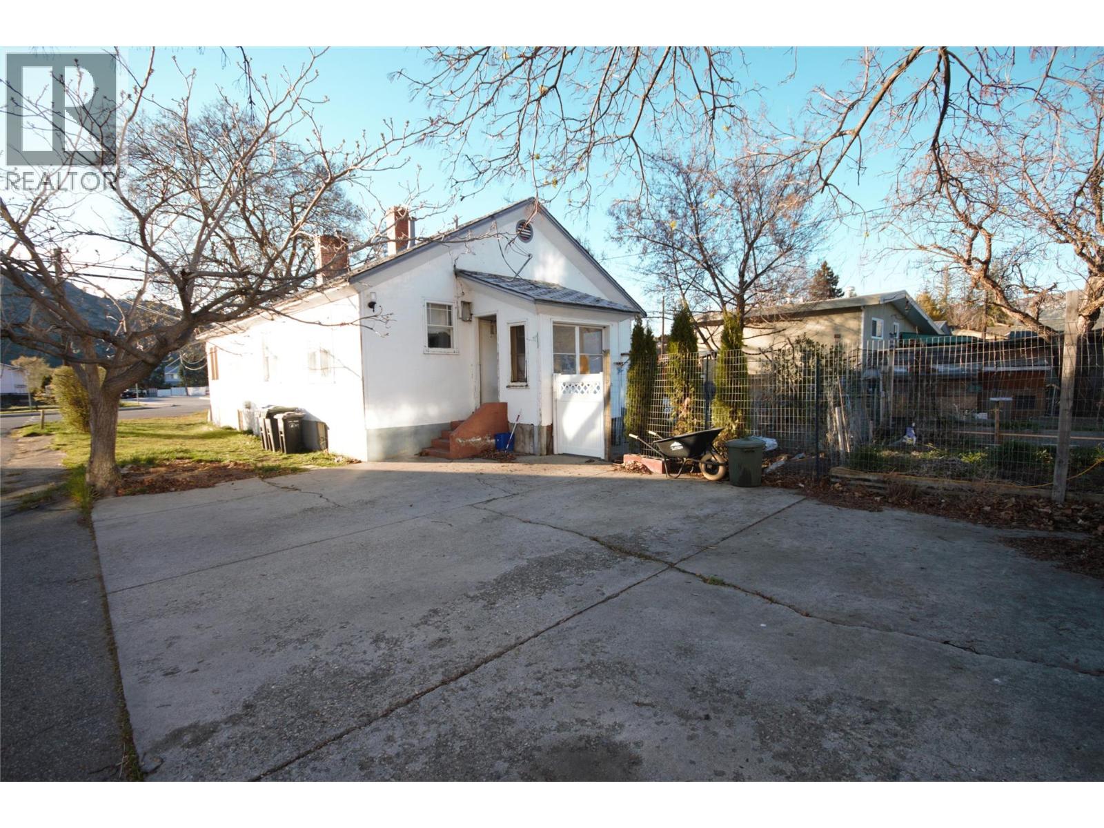 6449 Park Drive, Oliver, British Columbia  V0H 1T3 - Photo 5 - 10381891