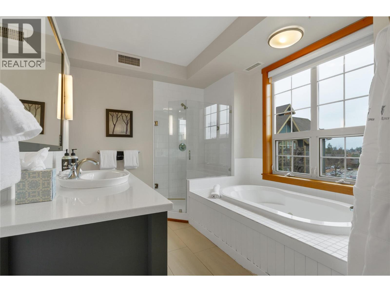 105 Village Centre Court Unit# 422, Vernon, British Columbia  V1H 1Y8 - Photo 20 - 10381805