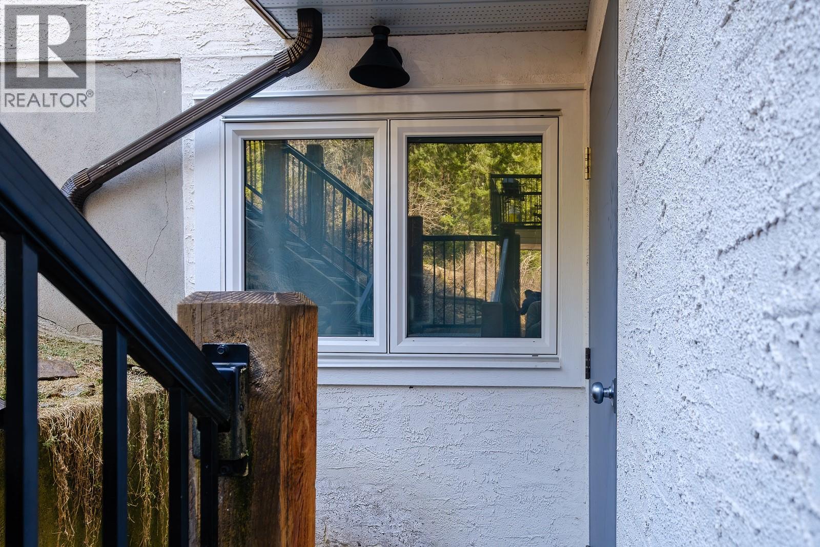 1510 Nickelplate Road Unit# 208, Rossland, British Columbia  V0G 1Y0 - Photo 22 - 10381346