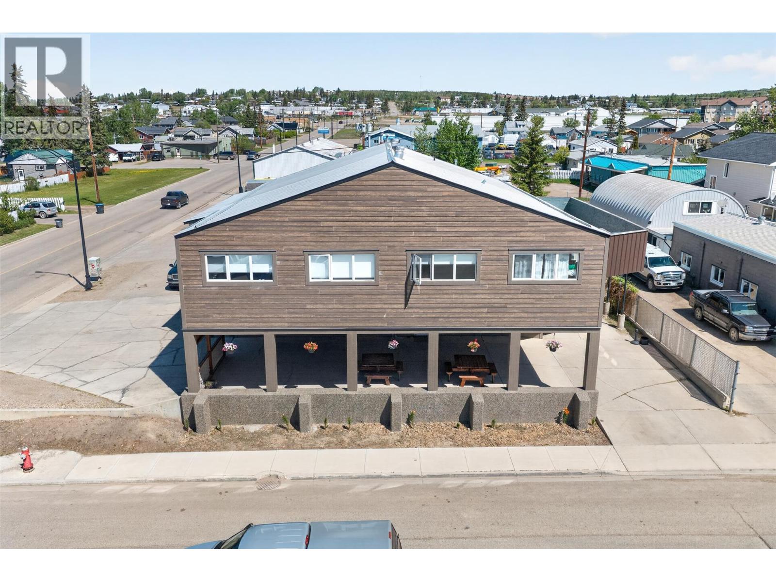 1444 102 Avenue, Dawson Creek, British Columbia  V1G 2C9 - Photo 2 - 10382024