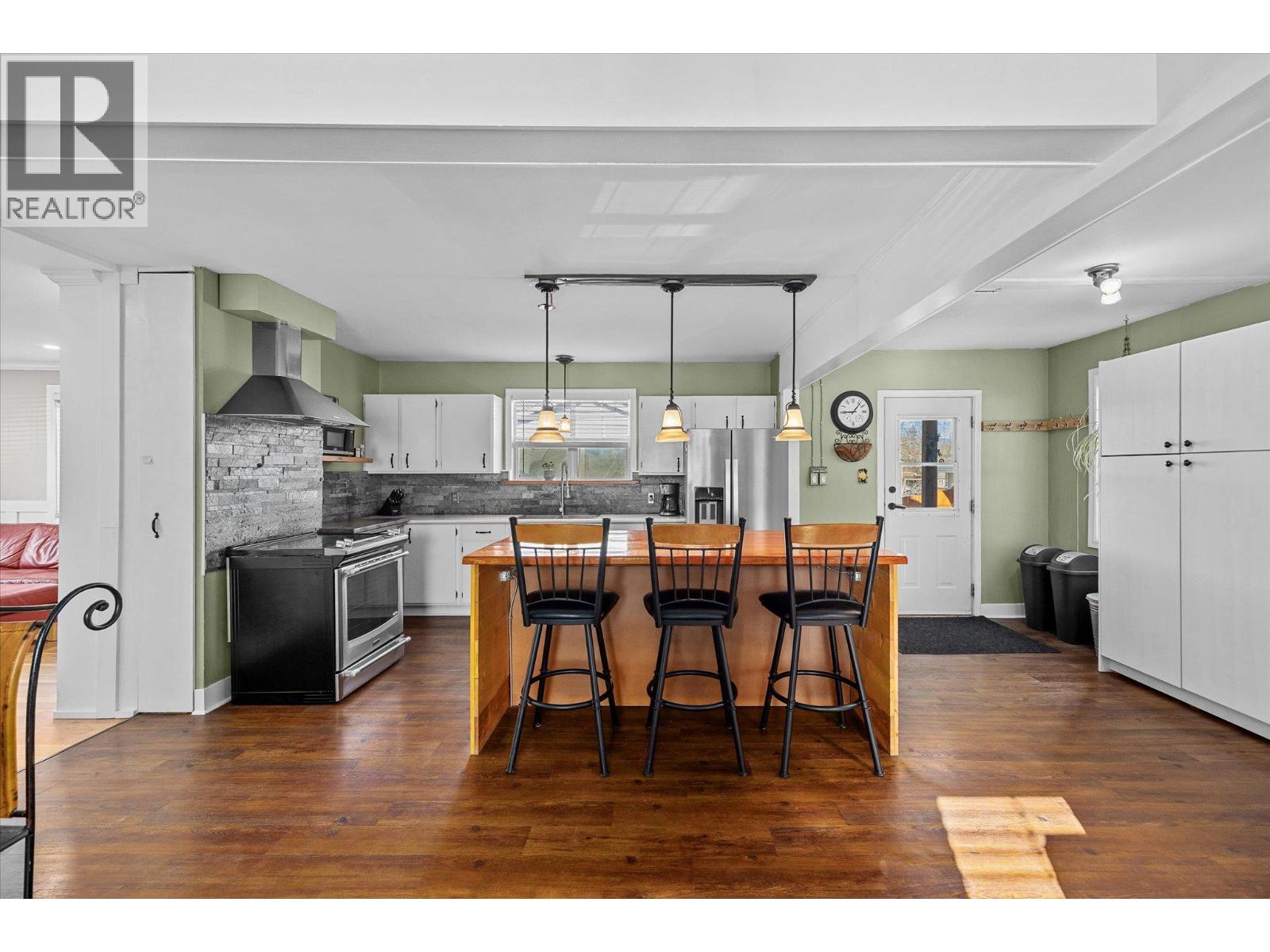 280 Mugford Road, Kelowna, British Columbia  V1X 2E2 - Photo 3 - 10381622