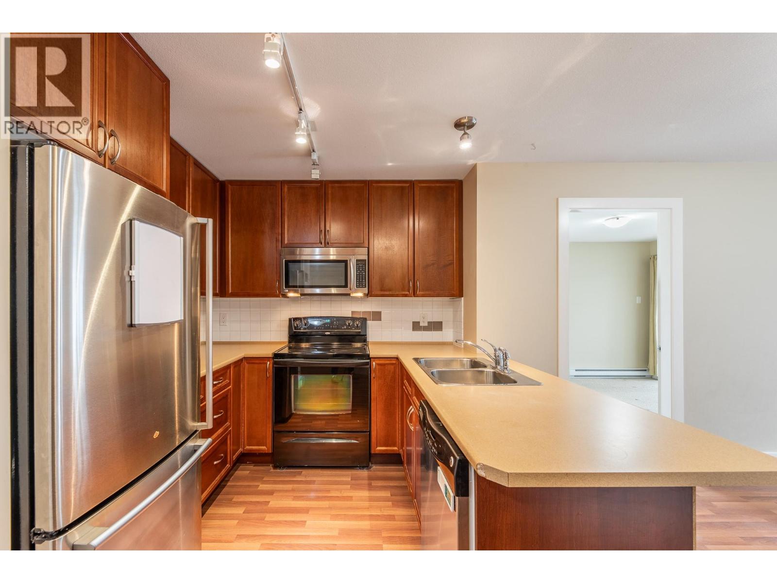 256 Hastings Avenue Unit# 203, Penticton, British Columbia  V2A 2V6 - Photo 4 - 10381602