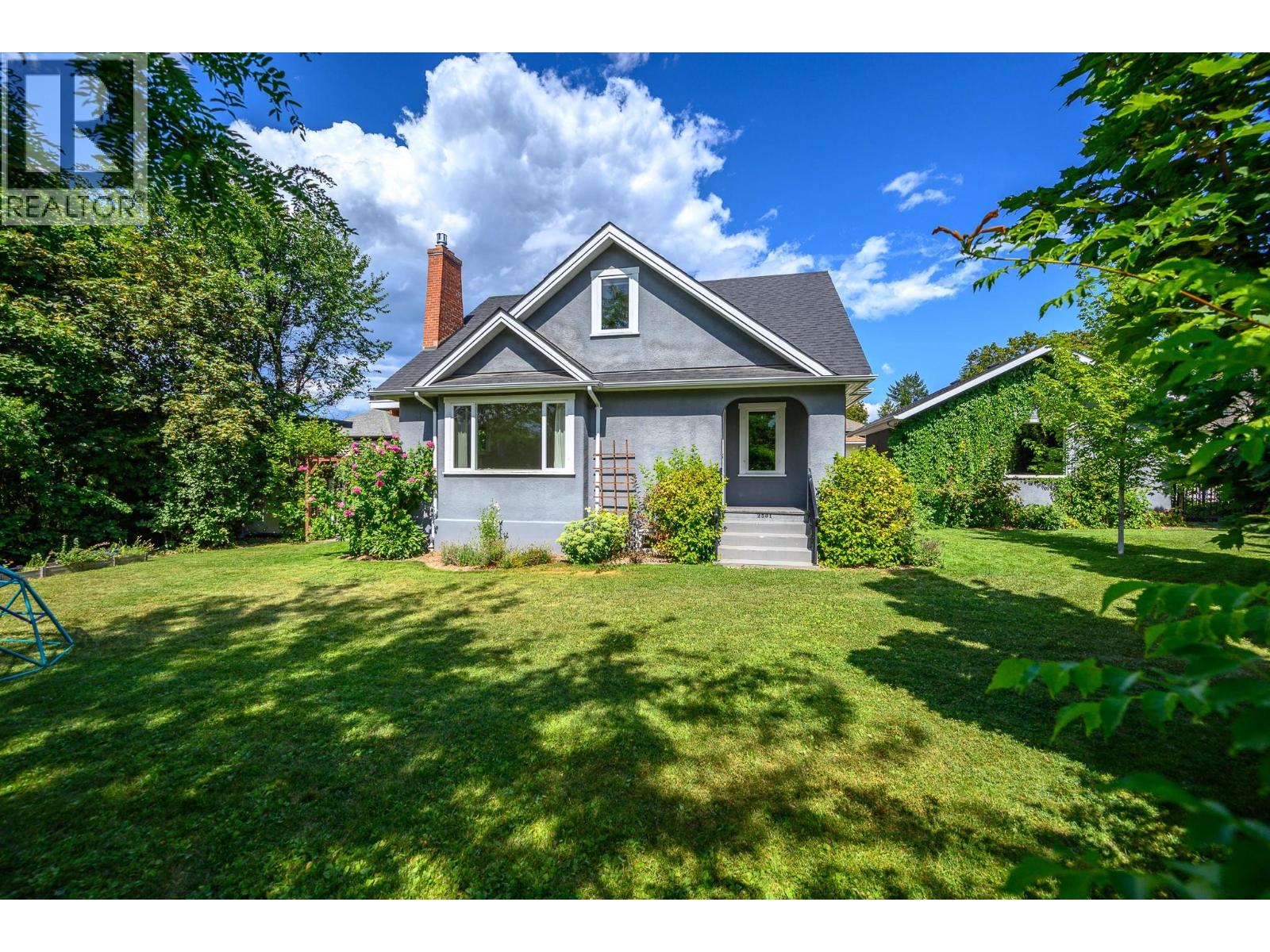 2501 30 Avenue, Vernon, British Columbia  V1T 2B4 - Photo 1 - 10381512