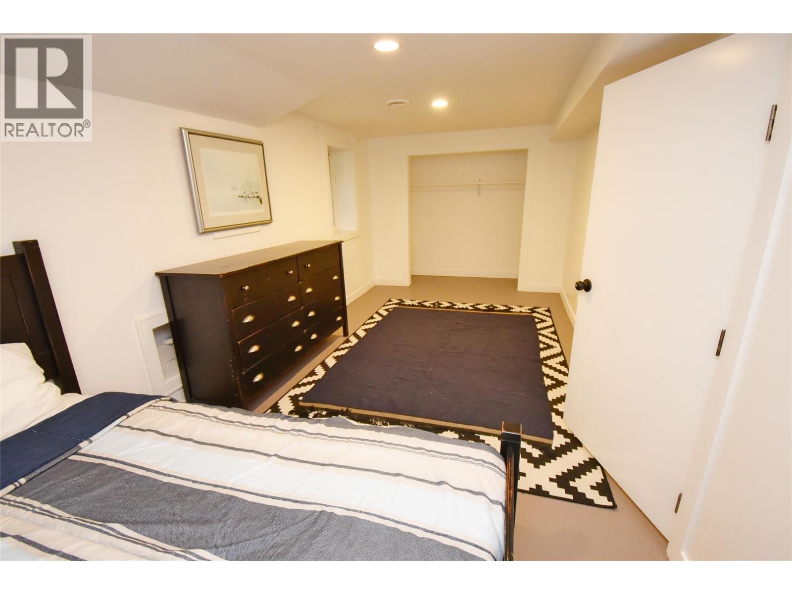 2501 30 Avenue, Vernon, British Columbia  V1T 2B4 - Photo 23 - 10381512