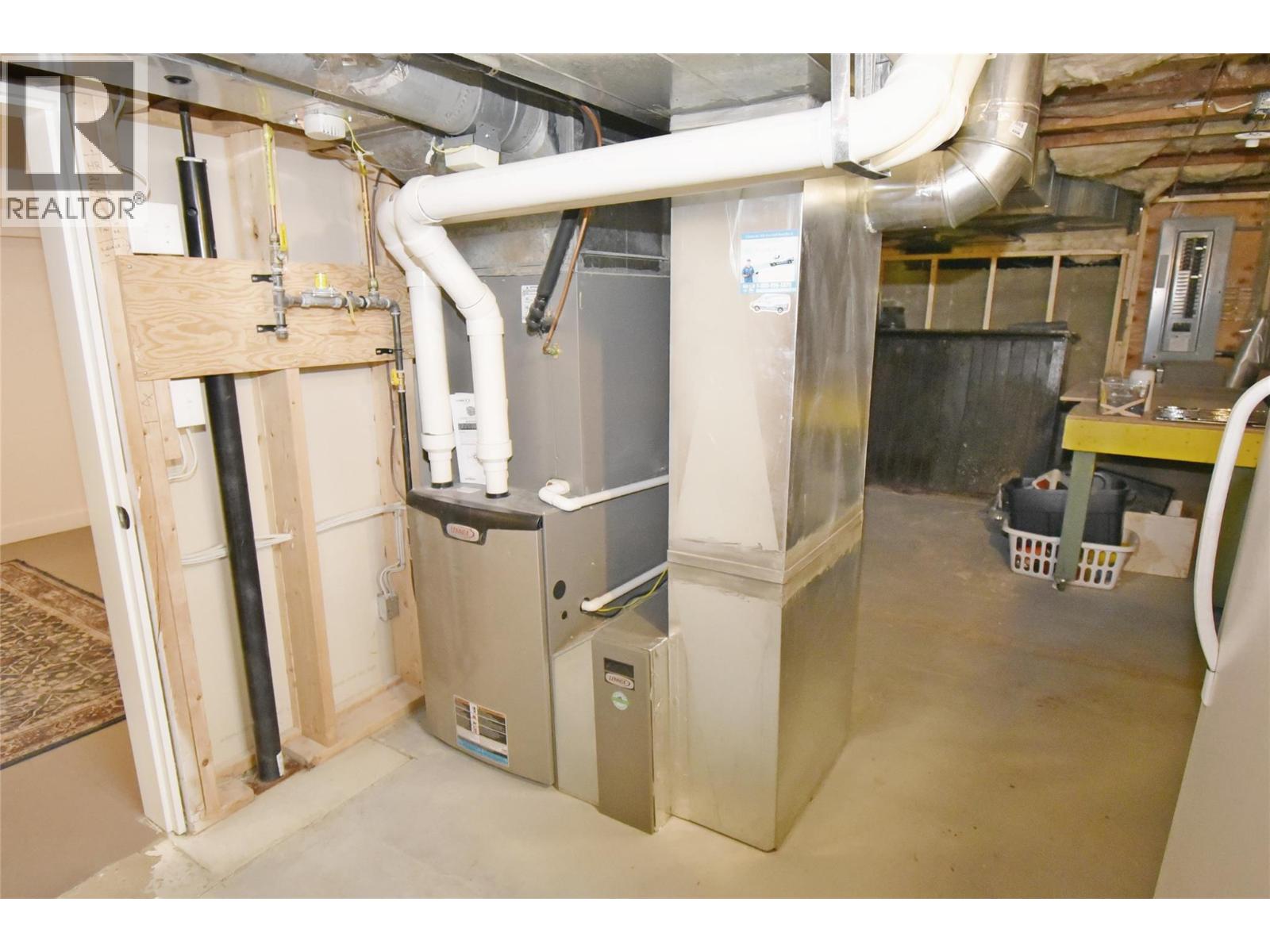 2501 30 Avenue, Vernon, British Columbia  V1T 2B4 - Photo 79 - 10381512