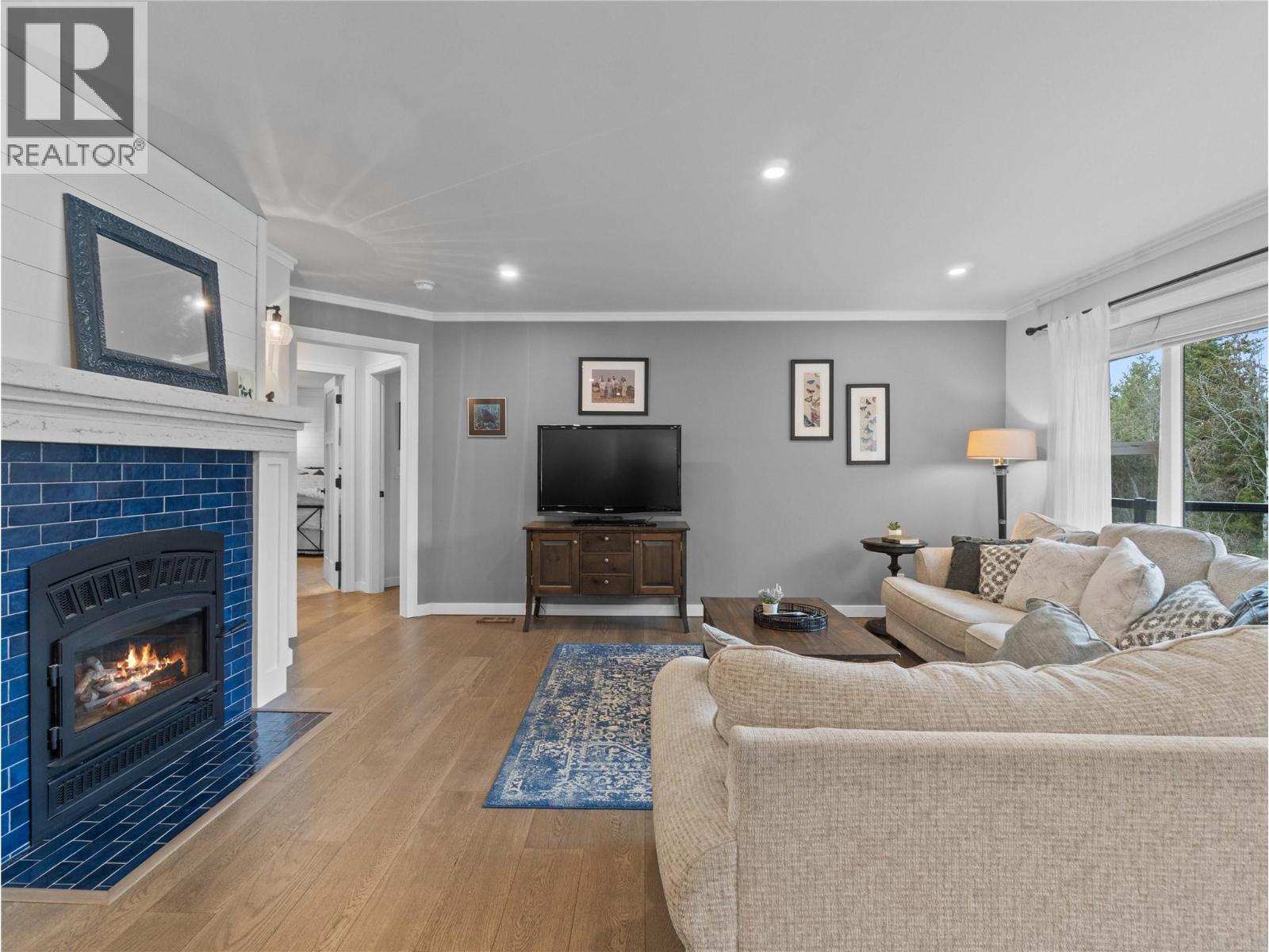 2511 Parkview Place, Blind Bay, British Columbia  V0E 1H2 - Photo 3 - 10381959