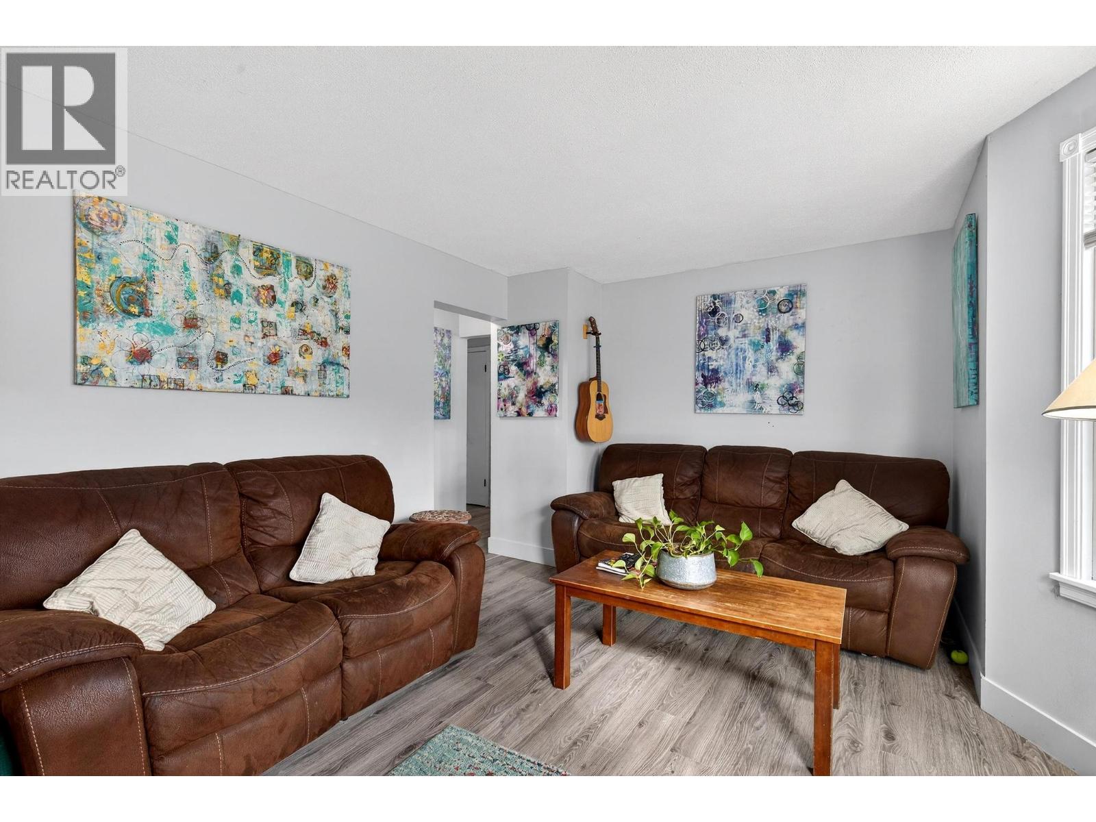 2319 Pandosy Street, Kelowna, British Columbia  V1Y 1T4 - Photo 11 - 10381905