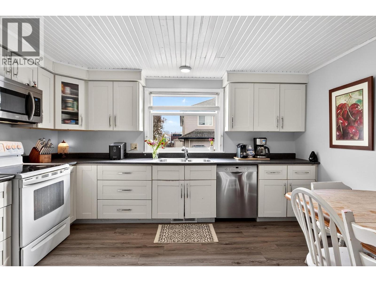 2319 Pandosy Street, Kelowna, British Columbia  V1Y 1T4 - Photo 13 - 10381905