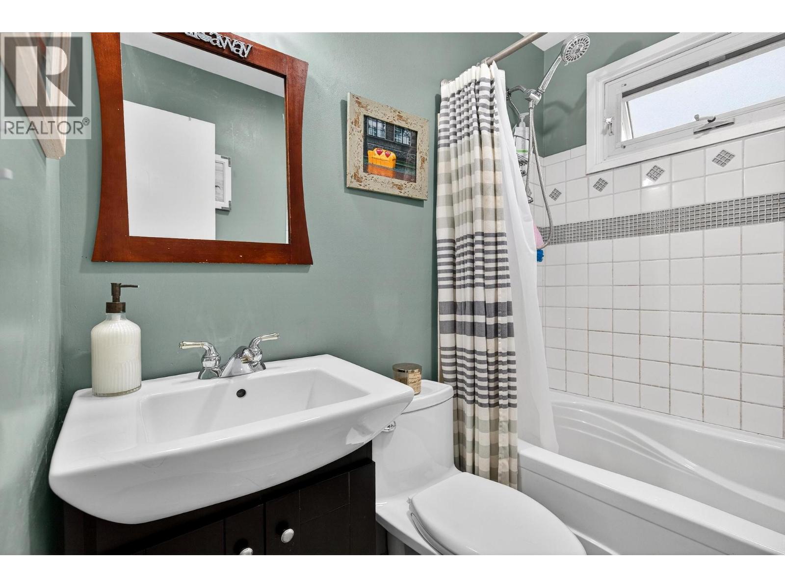 2319 Pandosy Street, Kelowna, British Columbia  V1Y 1T4 - Photo 18 - 10381905