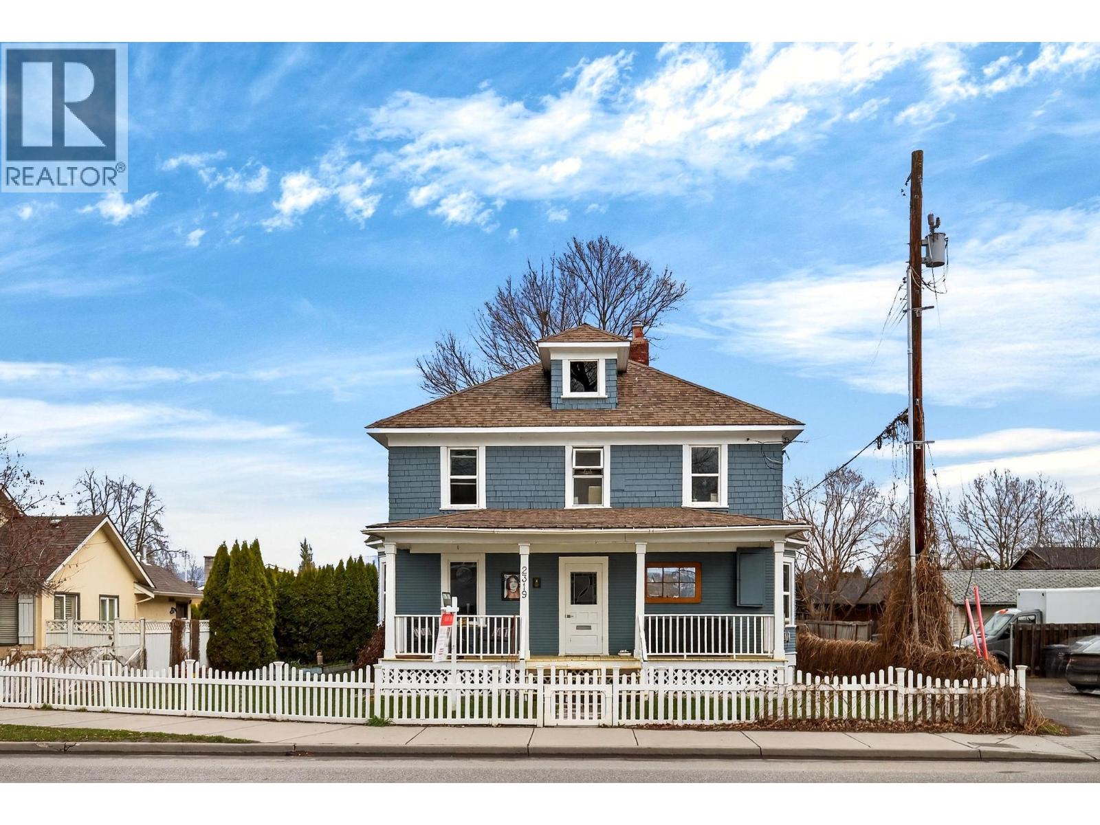 2319 Pandosy Street, Kelowna, British Columbia  V1Y 1T4 - Photo 6 - 10381905